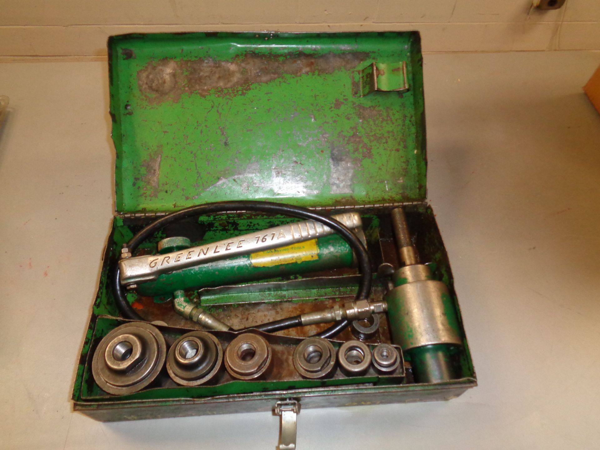 Greenlee Hydraulic Knock Out Set