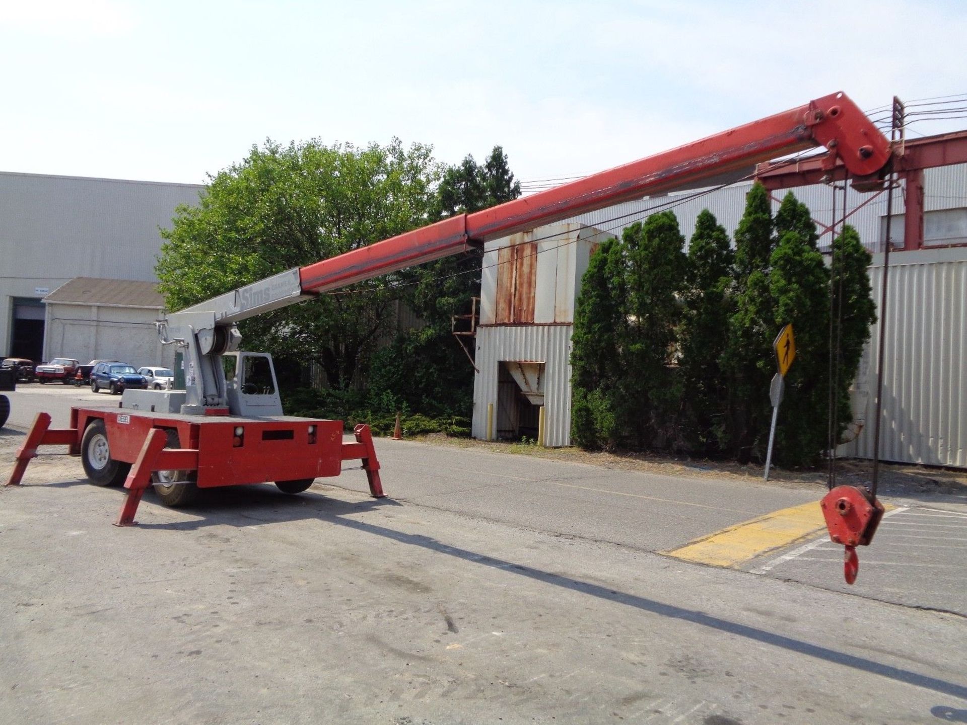 Shuttlelift 3330ELB Carry Deck Hydraulic Crane -17,000 lbs - Diesel - Image 7 of 11