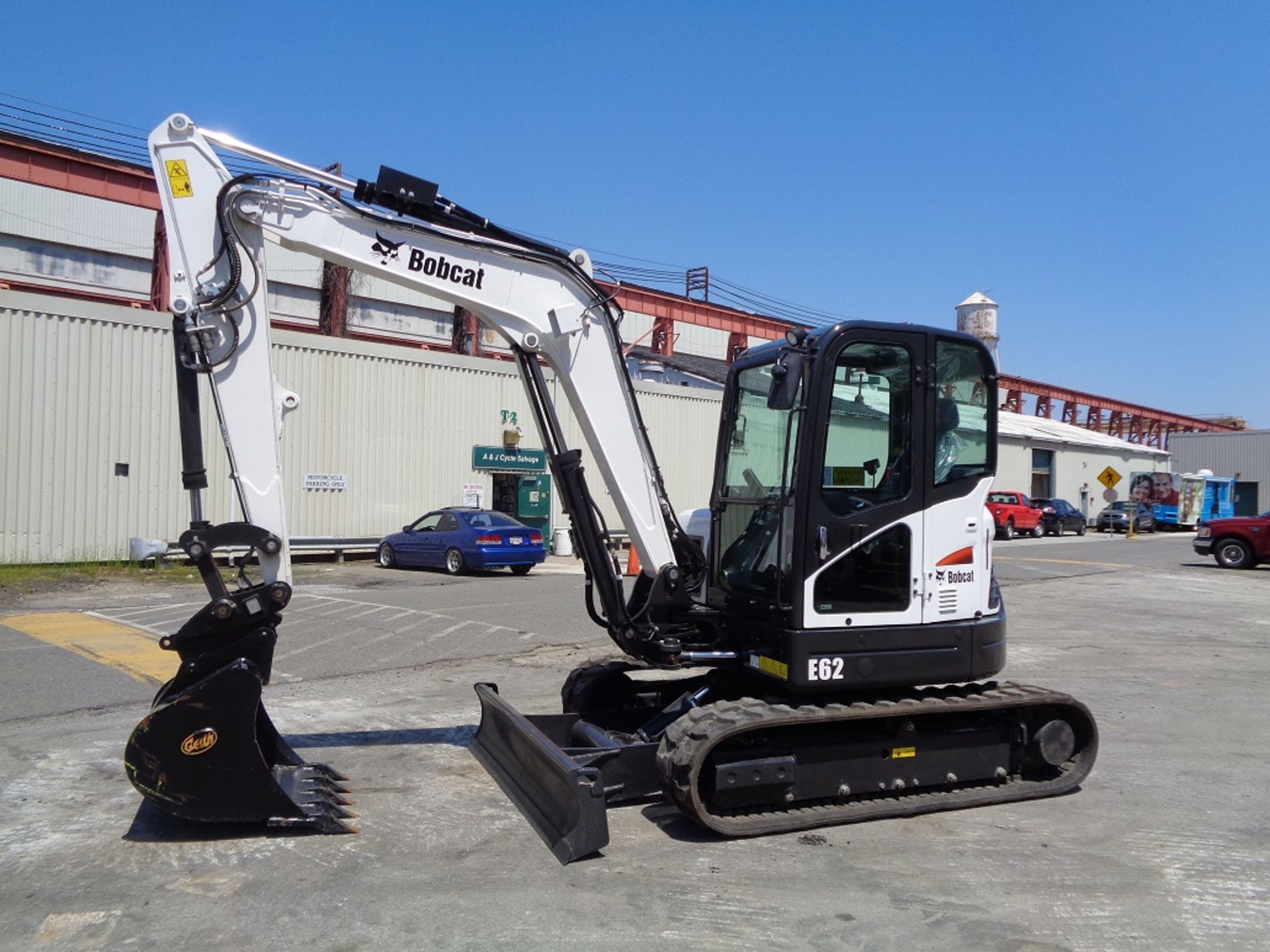 NEW 2017 Bobcat E62 Midi Excavator Loader Cab - AC - Quick Coupler - Dozer Blade - Image 3 of 17