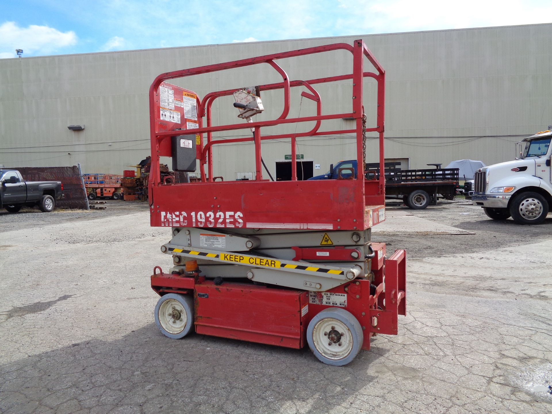 MEC-1932ES-Man Aerial Boom Scissor Lift -19FT Height-Max 500LB - Image 24 of 29