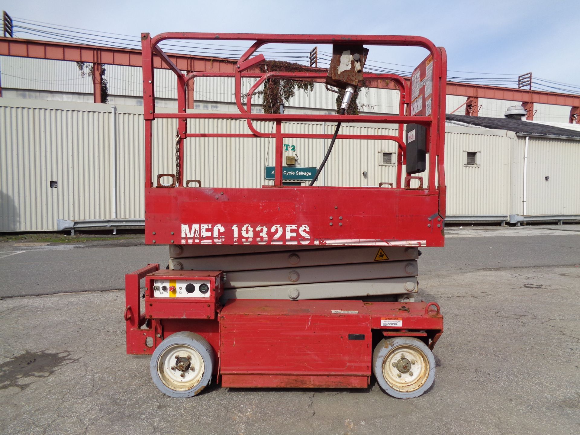 MEC-1932ES-Man Aerial Boom Scissor Lift -19FT Height-Max 500LB - Image 2 of 29