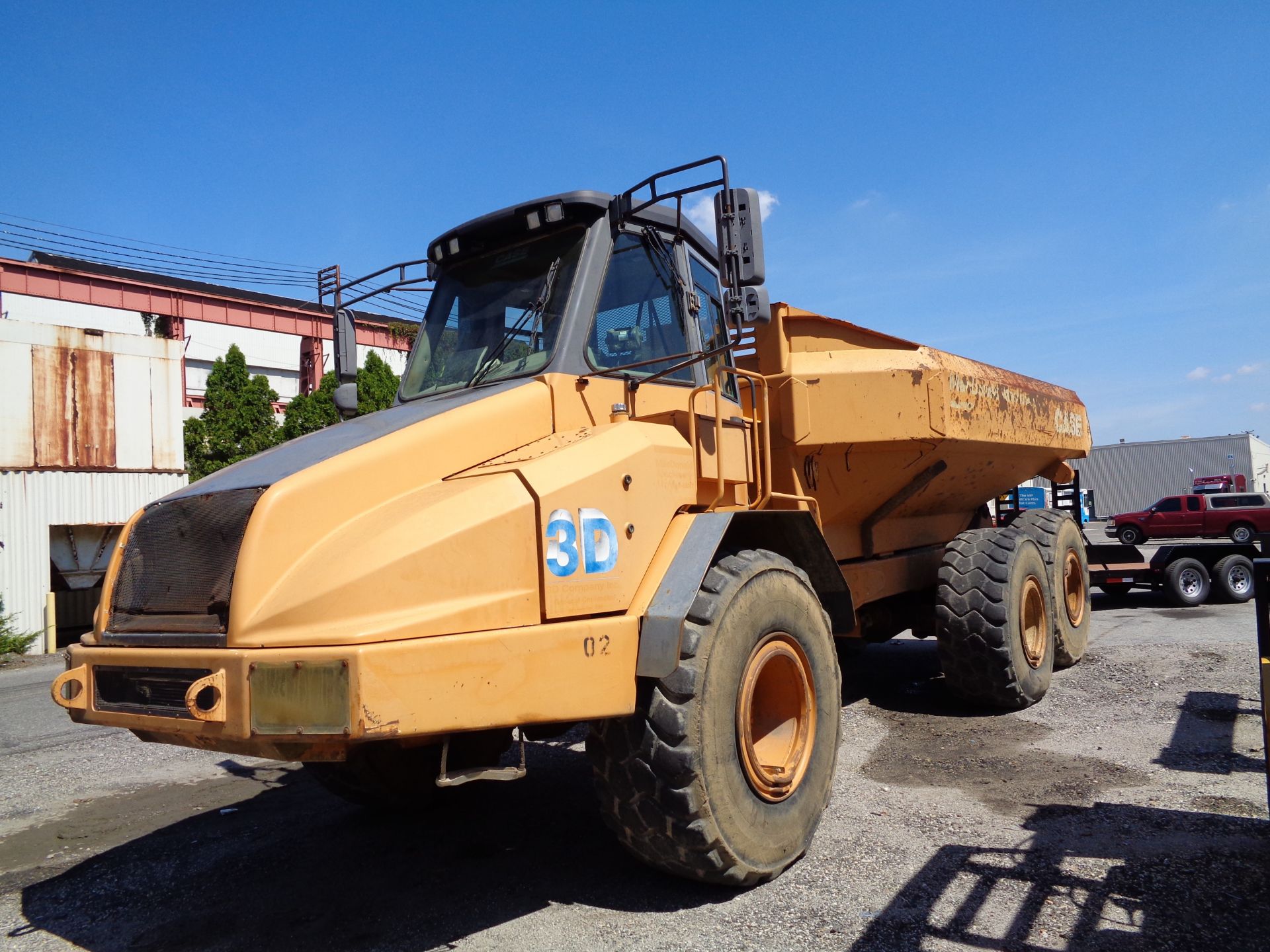 Case 330 Articulating Dump Truck - Image 3 of 6