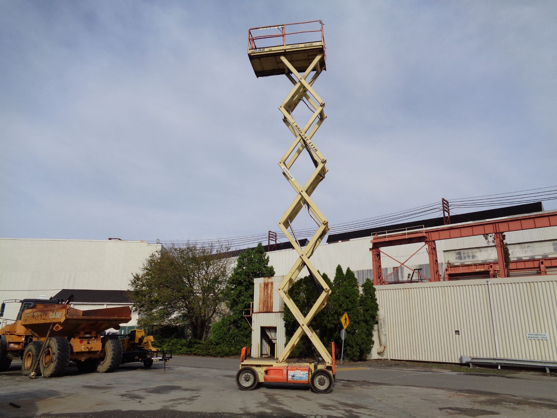 JLG 4069LE- Scissor Boom Man Aerial Lift -Electric - 40 Ft Height - Image 3 of 21