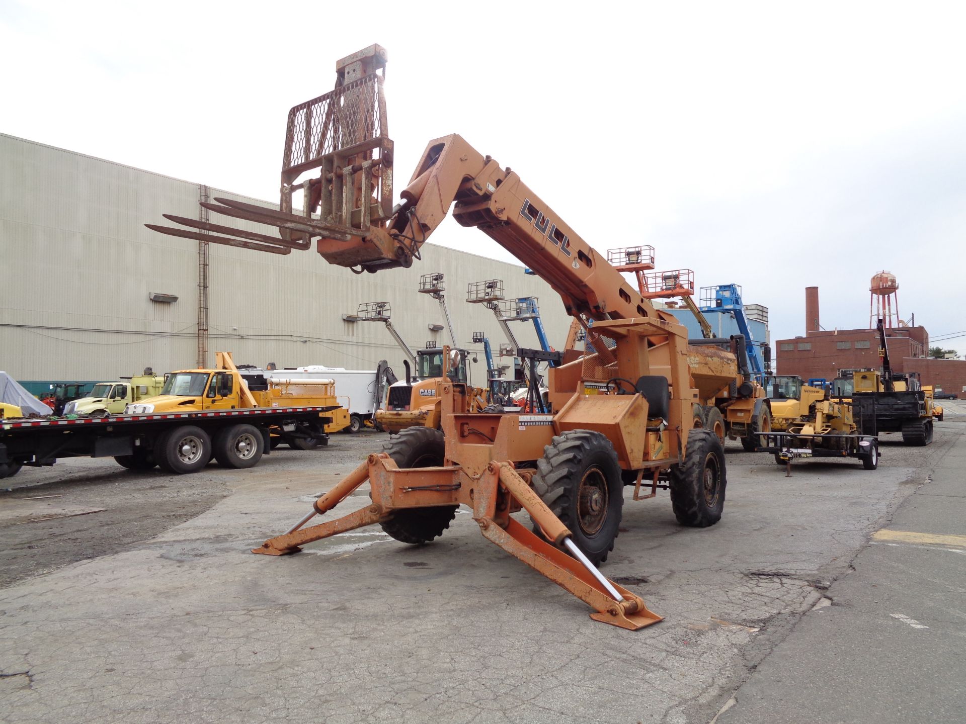 Highlander Lull 1044B Telescopic Forklift - 10,000 lbs - Image 23 of 33