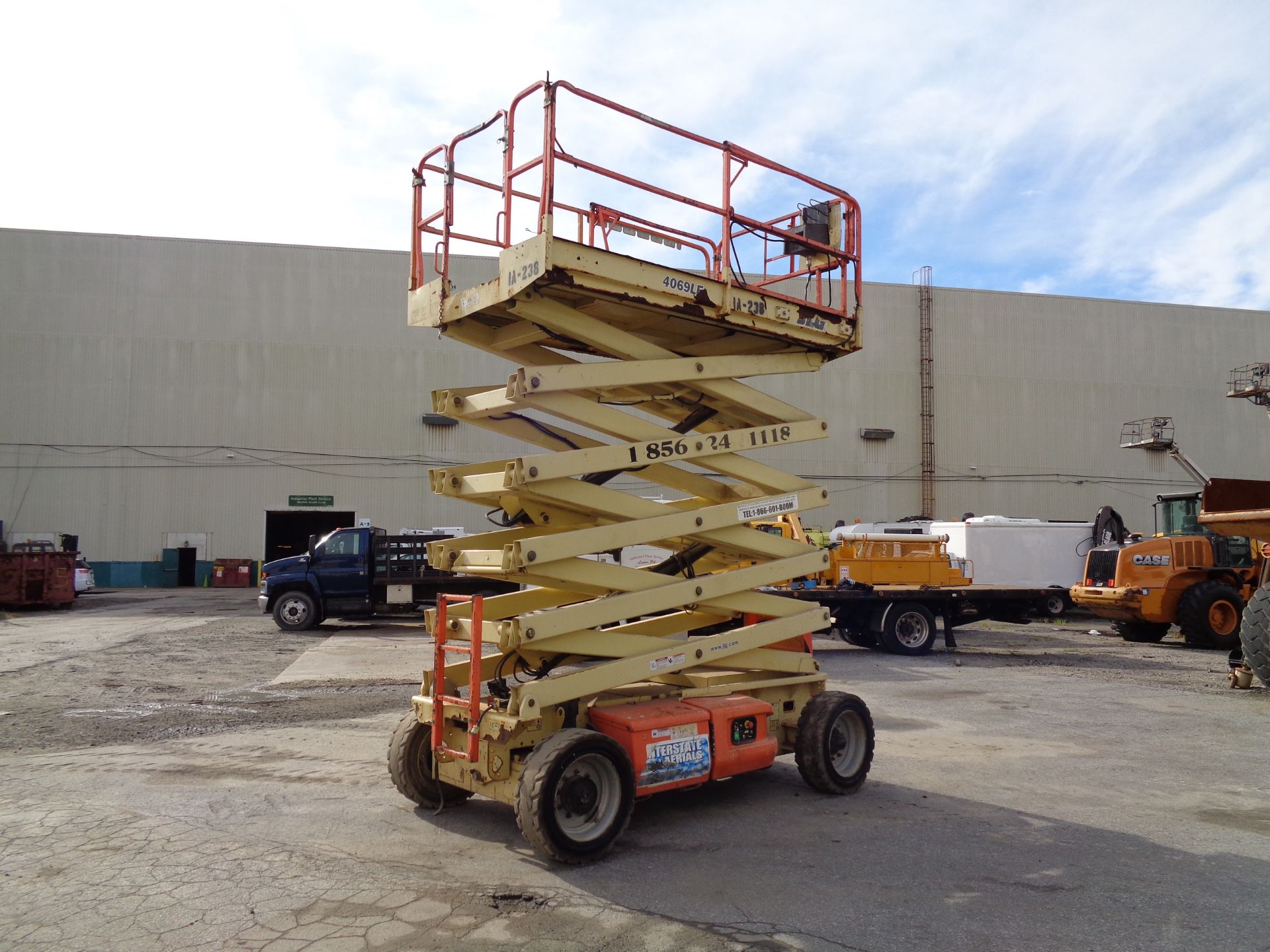 JLG 4069LE- Scissor Boom Man Aerial Lift -Electric - 40 Ft Height - Image 7 of 21