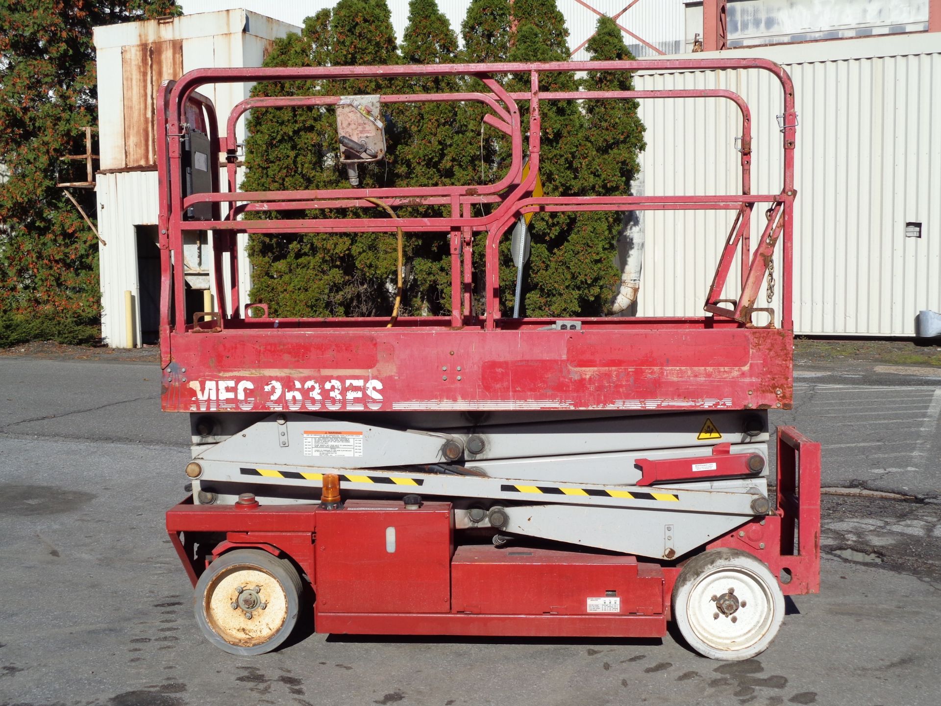 MEC 2633ES Electric Scissor Lift - Image 25 of 28