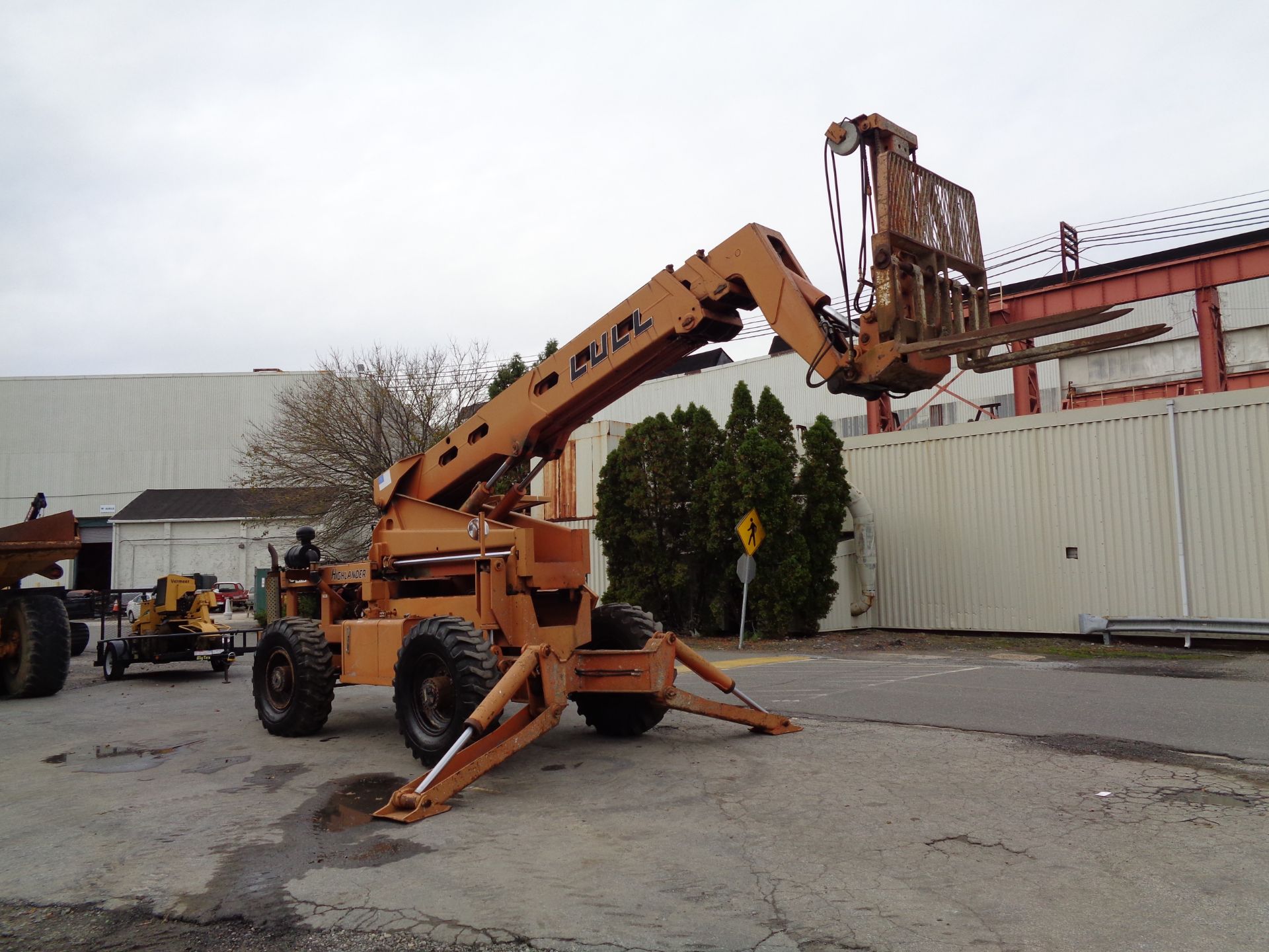 Highlander Lull 1044B Telescopic Forklift - 10,000 lbs - Image 22 of 33