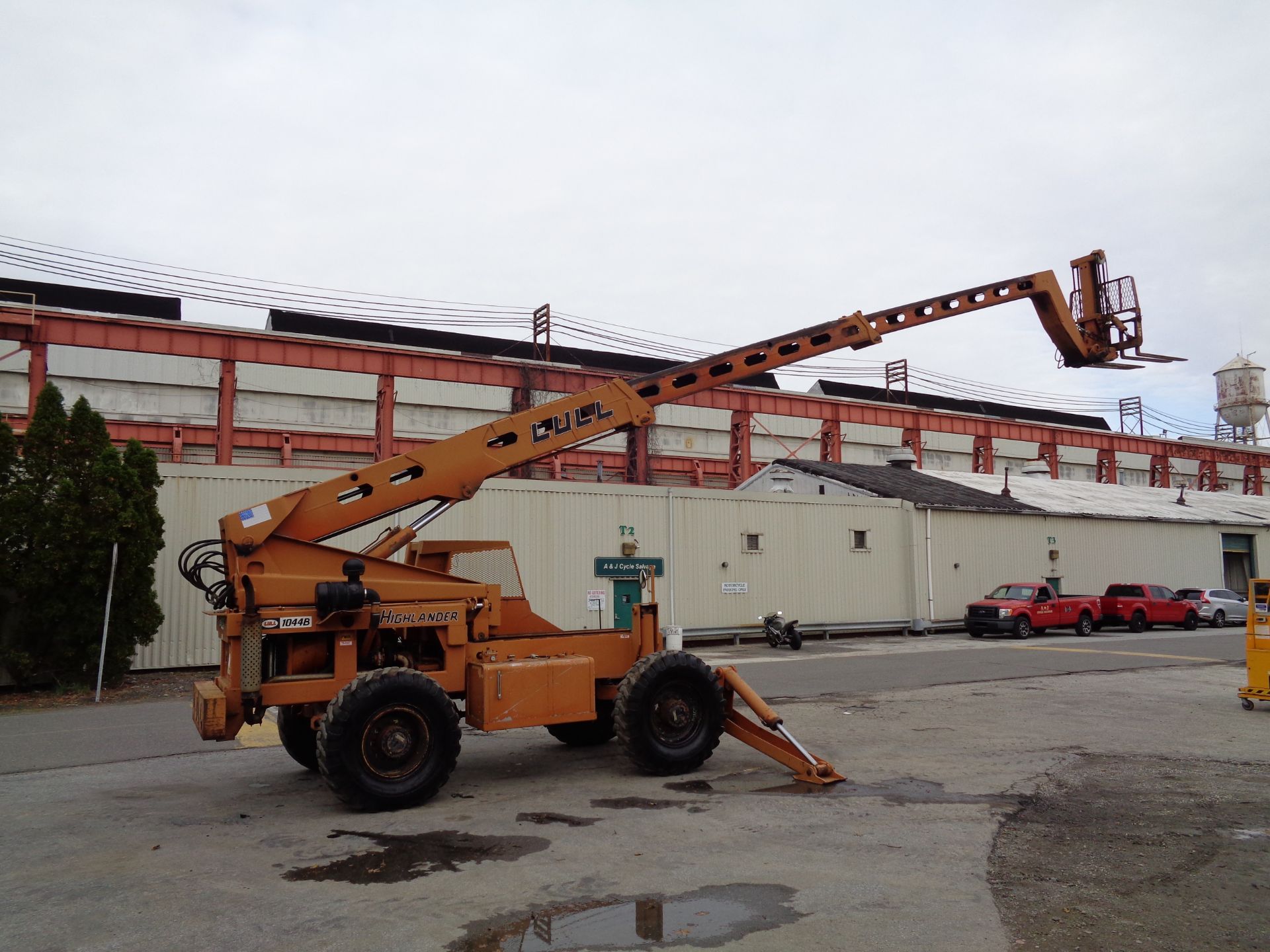 Highlander Lull 1044B Telescopic Forklift - 10,000 lbs - Image 8 of 33