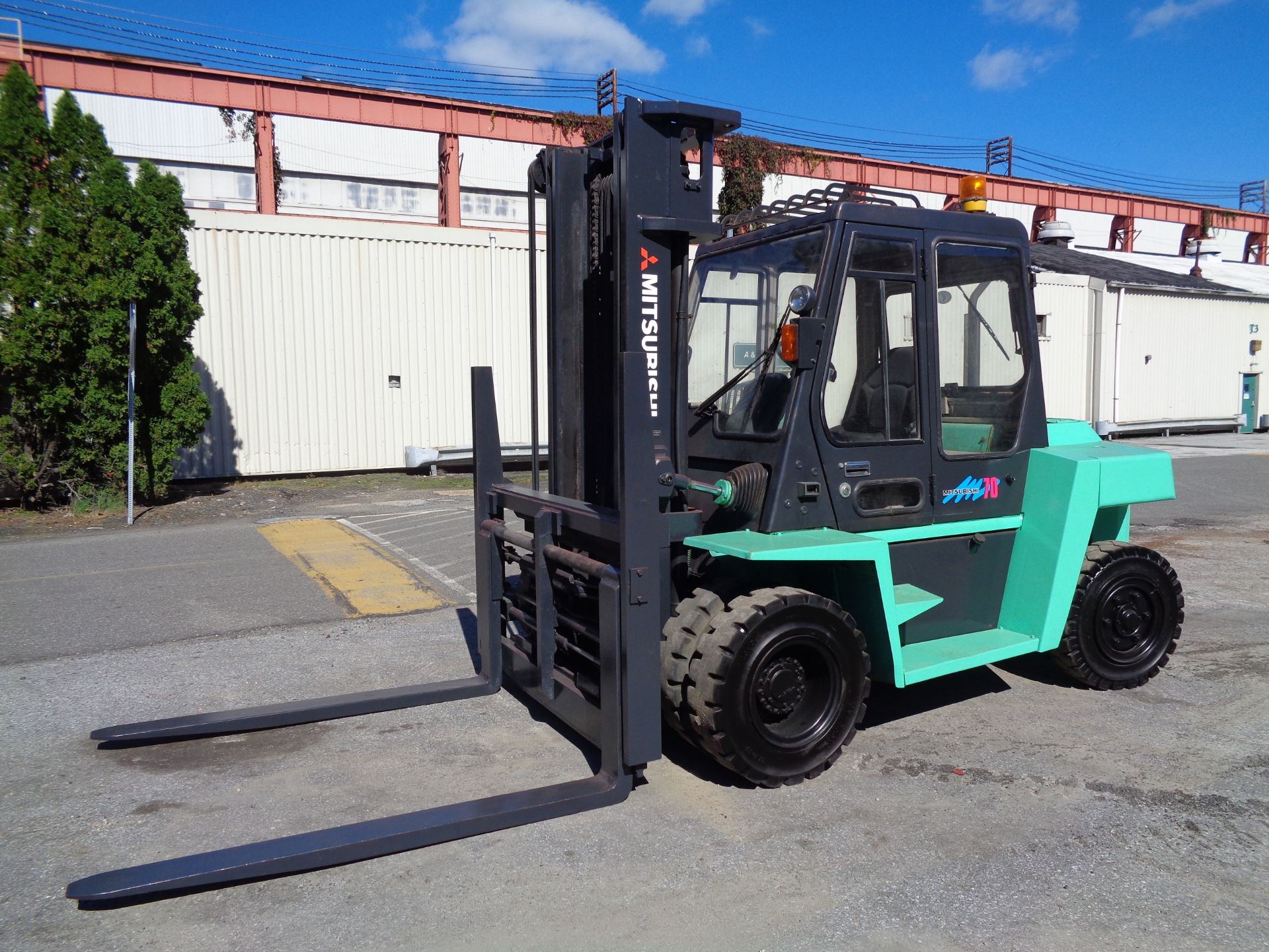 Mitsubishi -FD70 Forklift 15,000 lbs - Diesel - Fork Positioners- Side Shift - Image 12 of 17