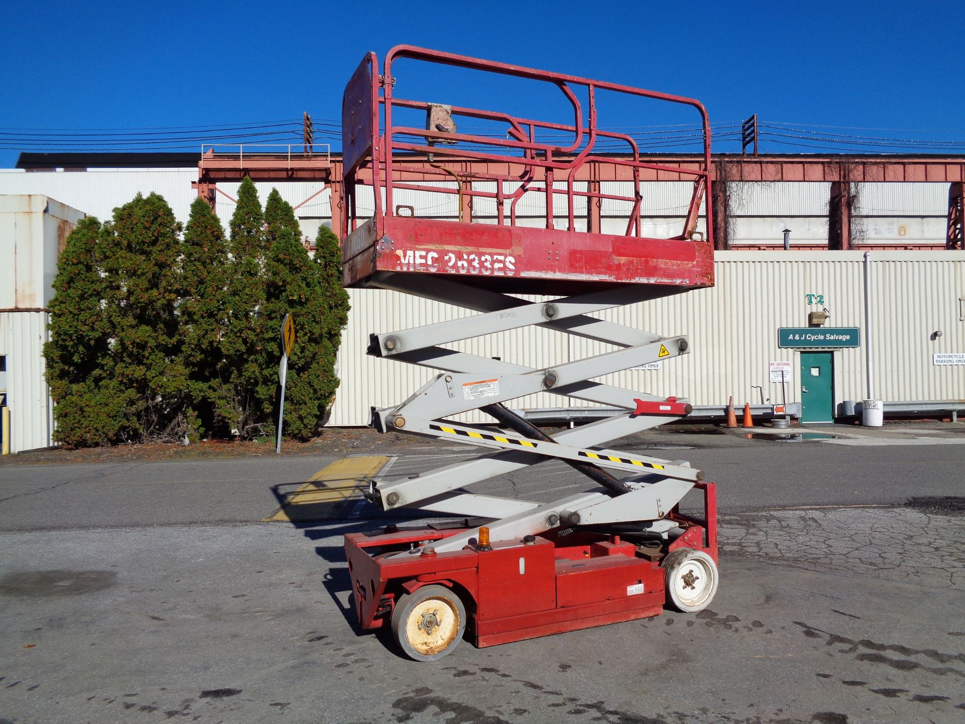 MEC 2633ES Electric Scissor Lift - Image 14 of 28