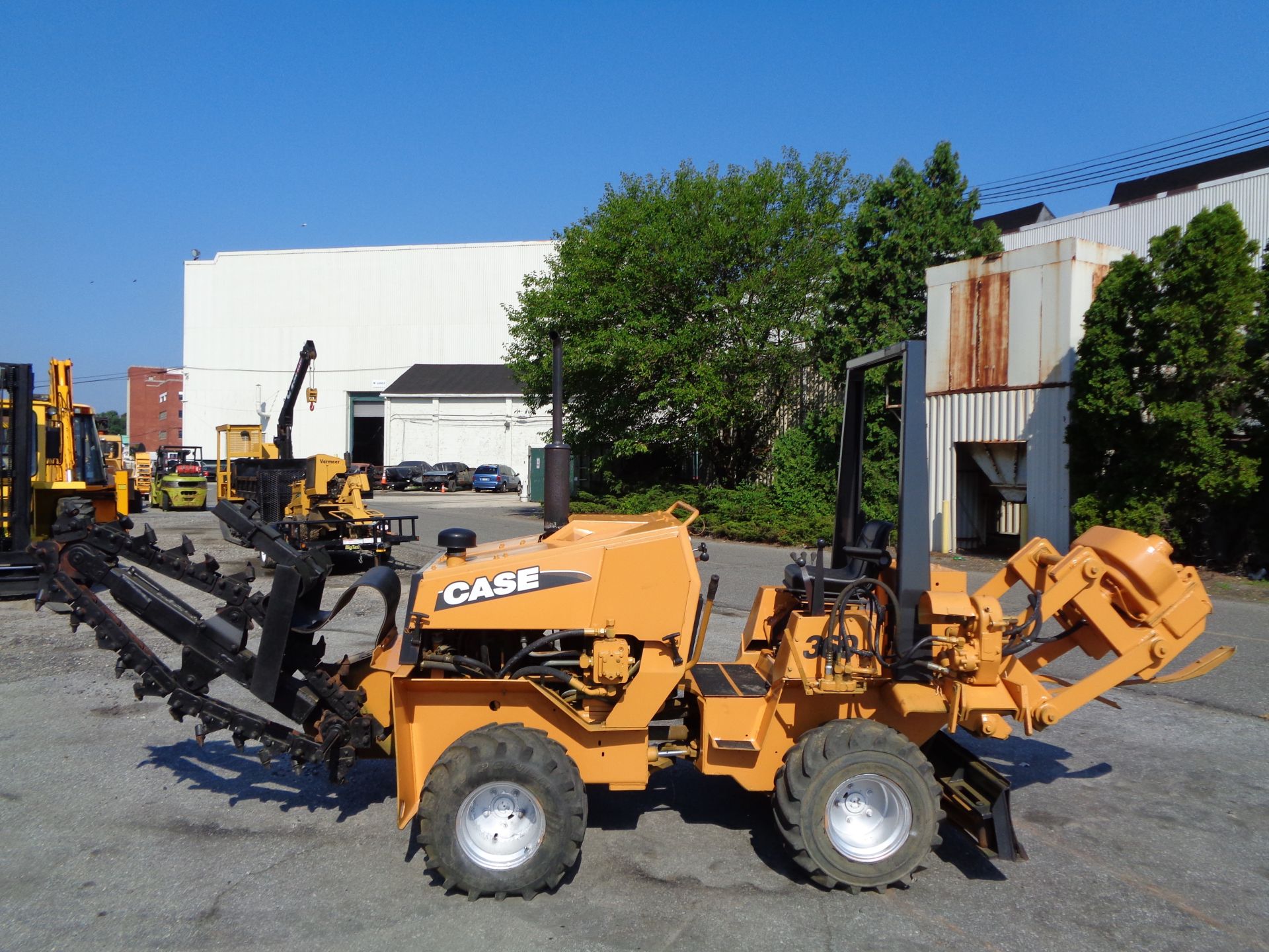 Case 360 Articulating Trencher - Image 9 of 11