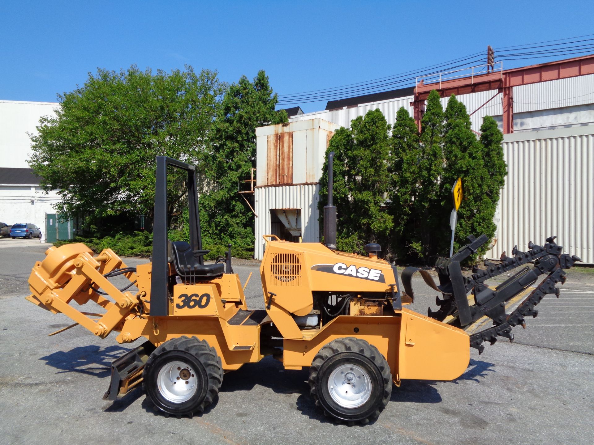 Case 360 Articulating Trencher