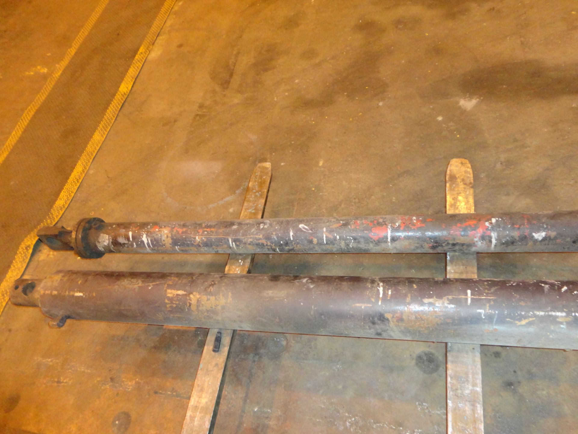 Lot of 2 Two Way Hydraulic Cylinder - Image 2 of 11