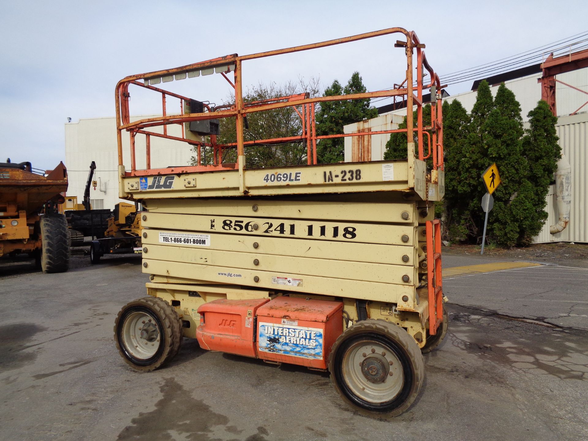 JLG 4069LE- Scissor Boom Man Aerial Lift -Electric - 40 Ft Height - Image 20 of 21