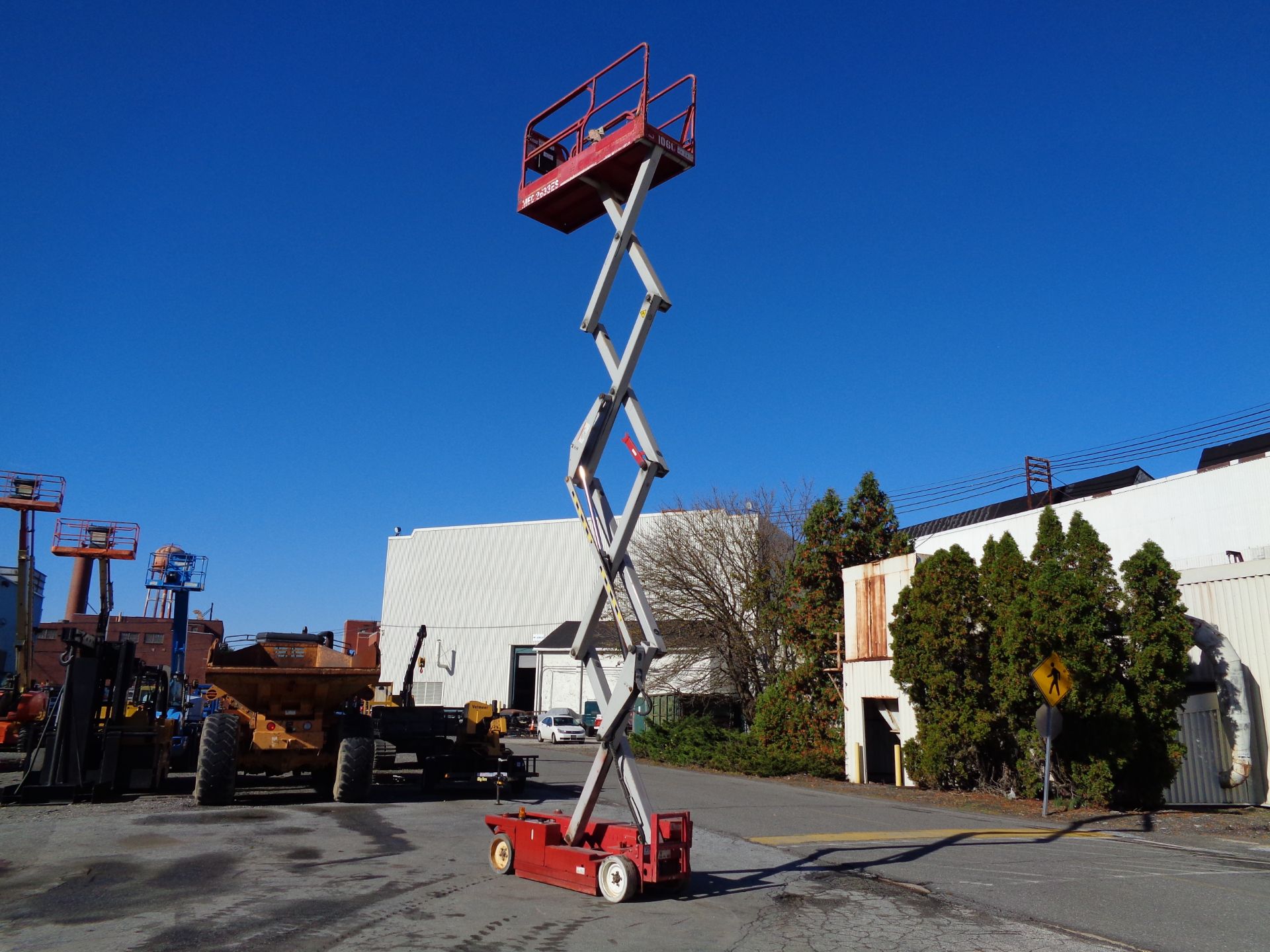 MEC 2633ES Electric Scissor Lift - Image 7 of 28