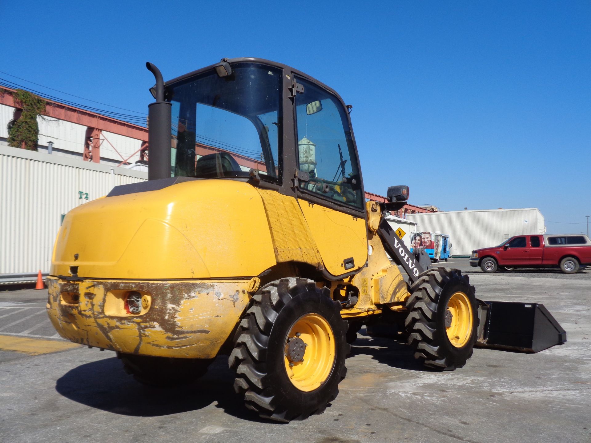 Volvo L25B-P Wheel Loader - 4x4 - Diesel - Image 6 of 12