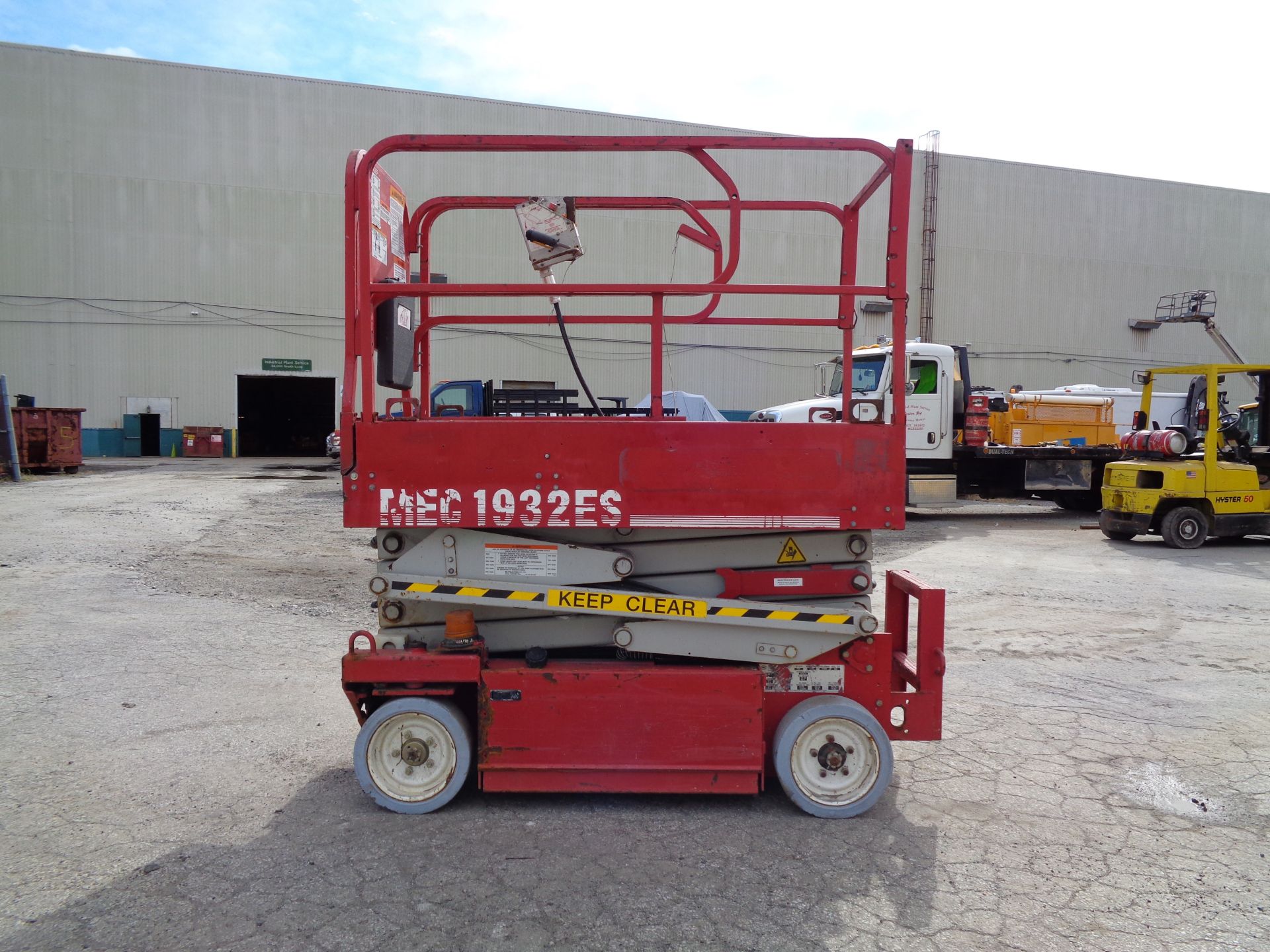 MEC-1932ES-Man Aerial Boom Scissor Lift -19FT Height-Max 500LB - Image 23 of 29