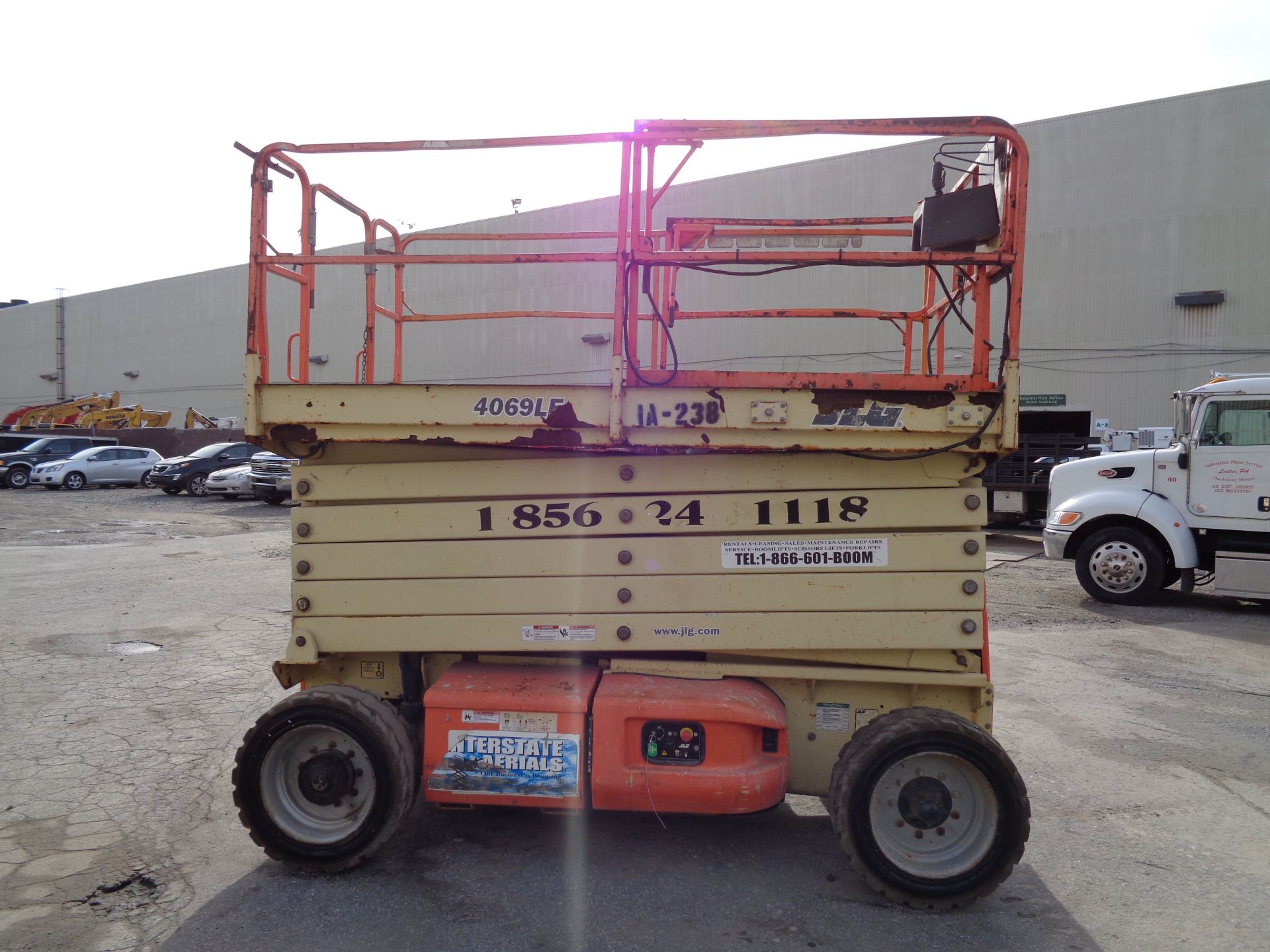 JLG 4069LE- Scissor Boom Man Aerial Lift -Electric - 40 Ft Height - Image 14 of 21