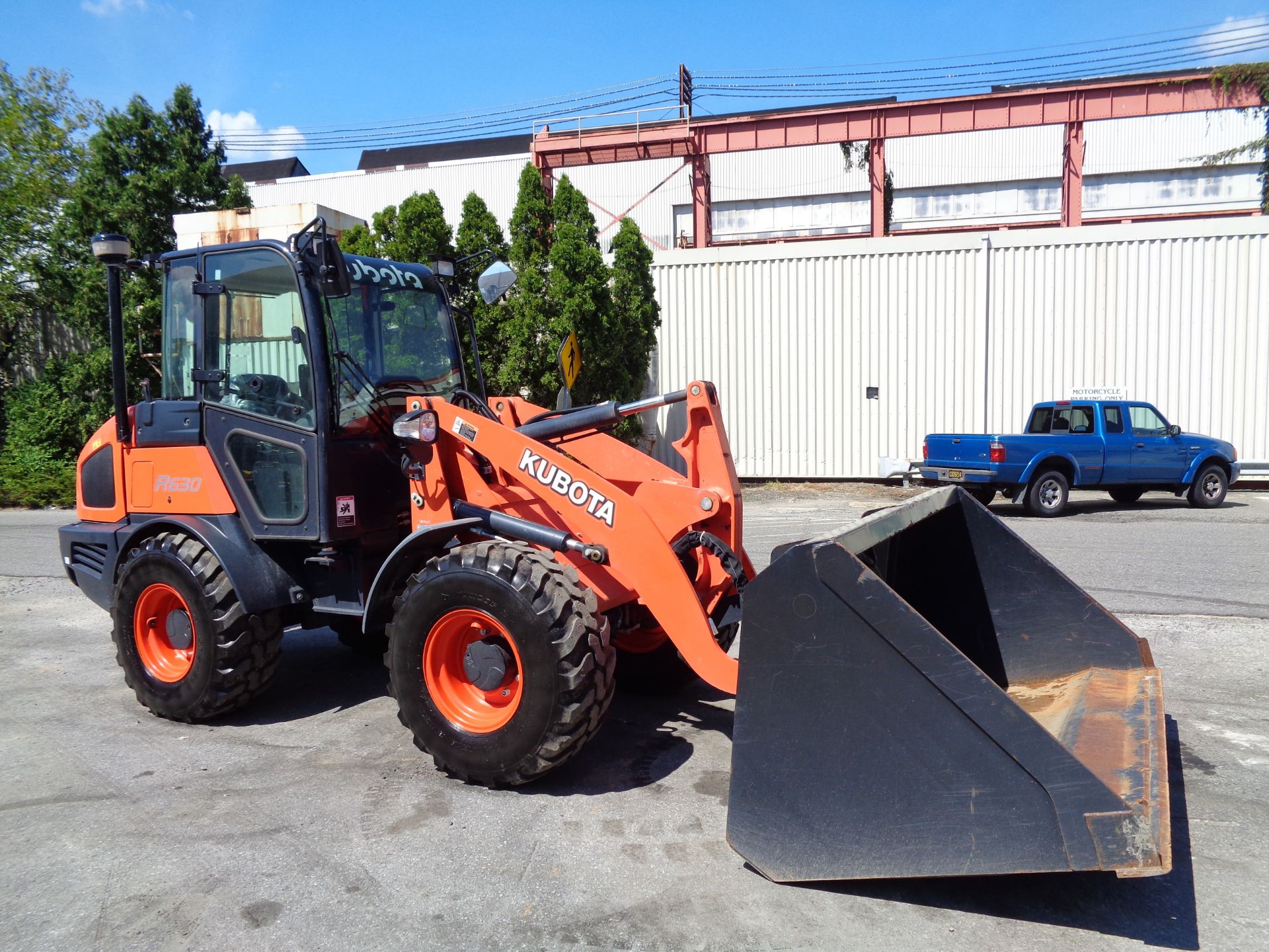 2016 Kubota R630 Wheel Loader - Enclosed Cab - Low Hours - Image 9 of 10