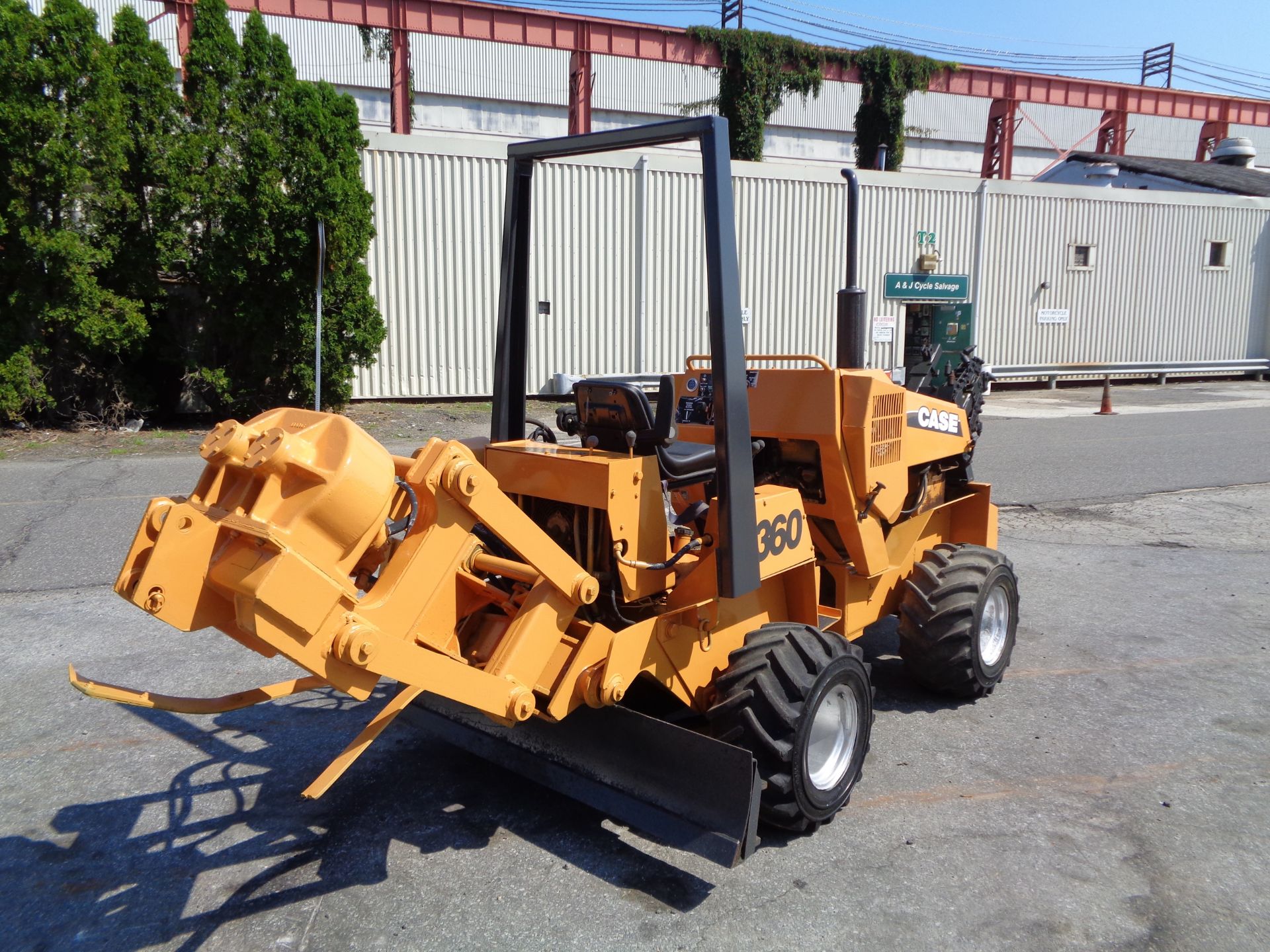 Case 360 Articulating Trencher - Image 3 of 11