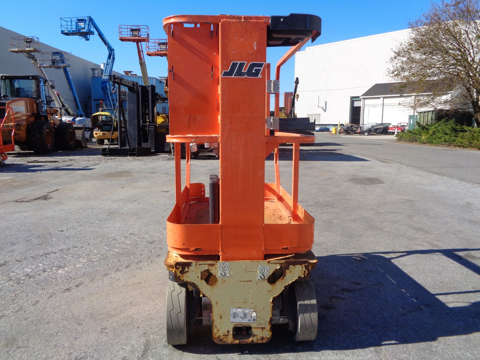 JLG 1230ES 500LB -Electric Personal Boom Scissor Man Aerial Lift - 12ft Height - Image 10 of 29