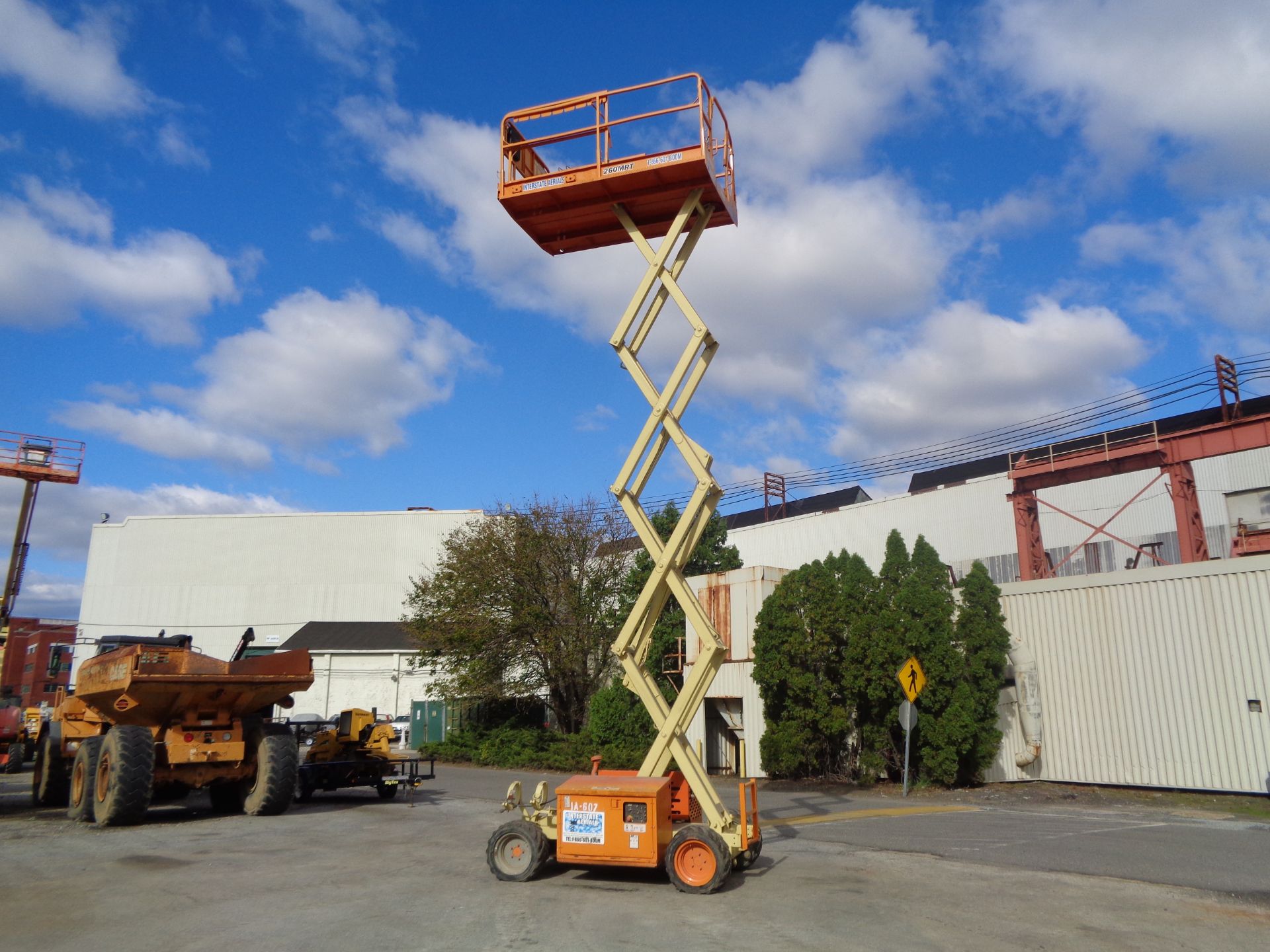 JLG 260MRT Rough Terrain Scissor Lift - 4x4 - 26FT Height - Image 5 of 28