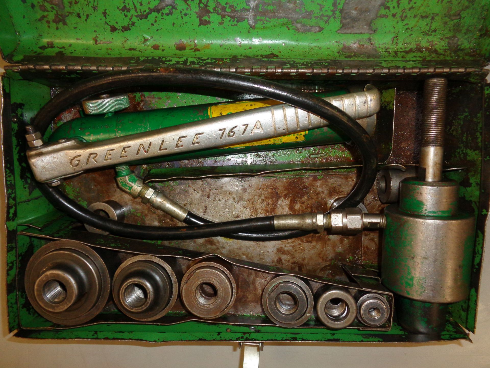 Greenlee Hydraulic Knock Out Set - Image 2 of 5