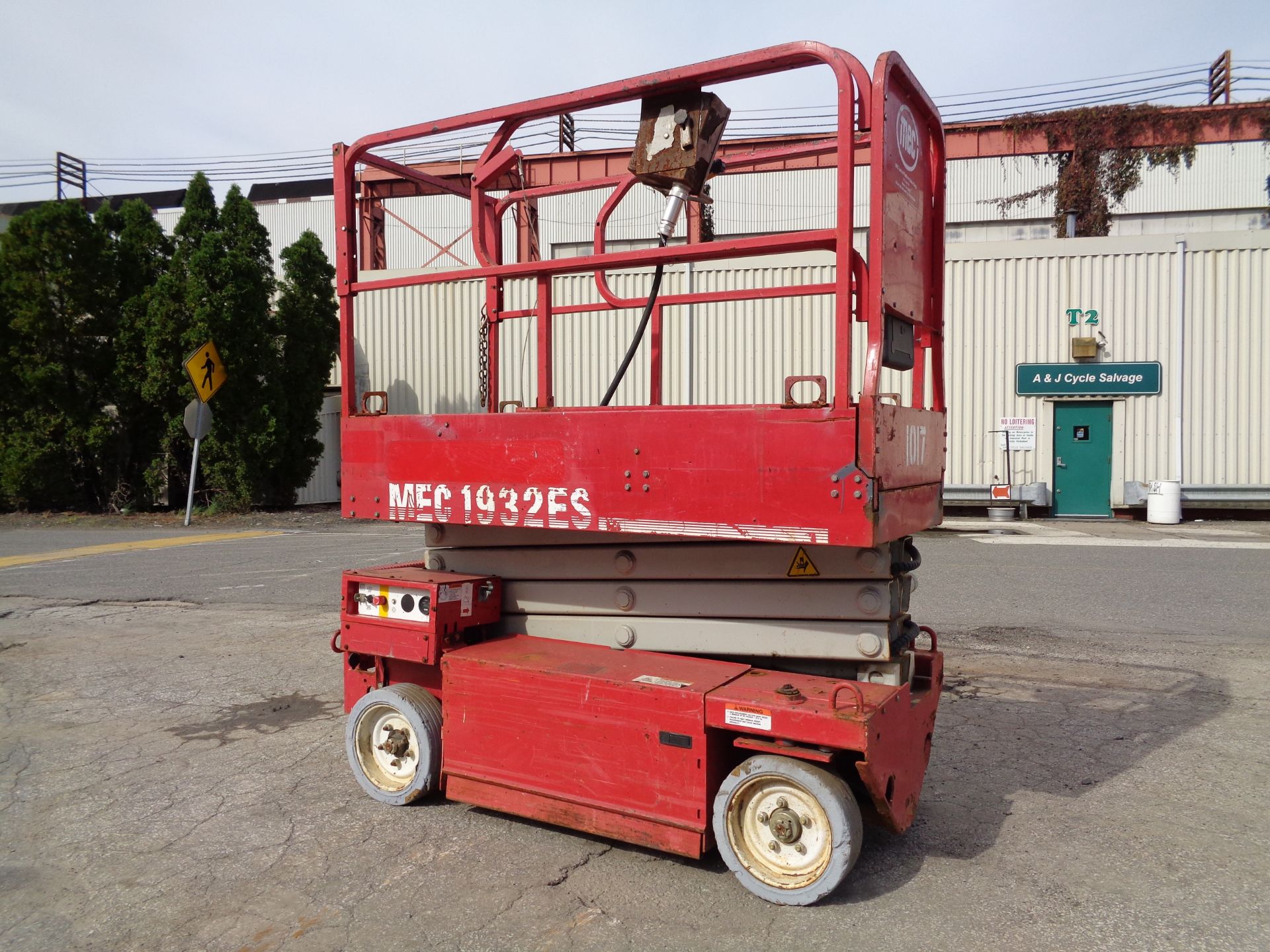 MEC-1932ES-Man Aerial Boom Scissor Lift -19FT Height-Max 500LB - Image 28 of 29