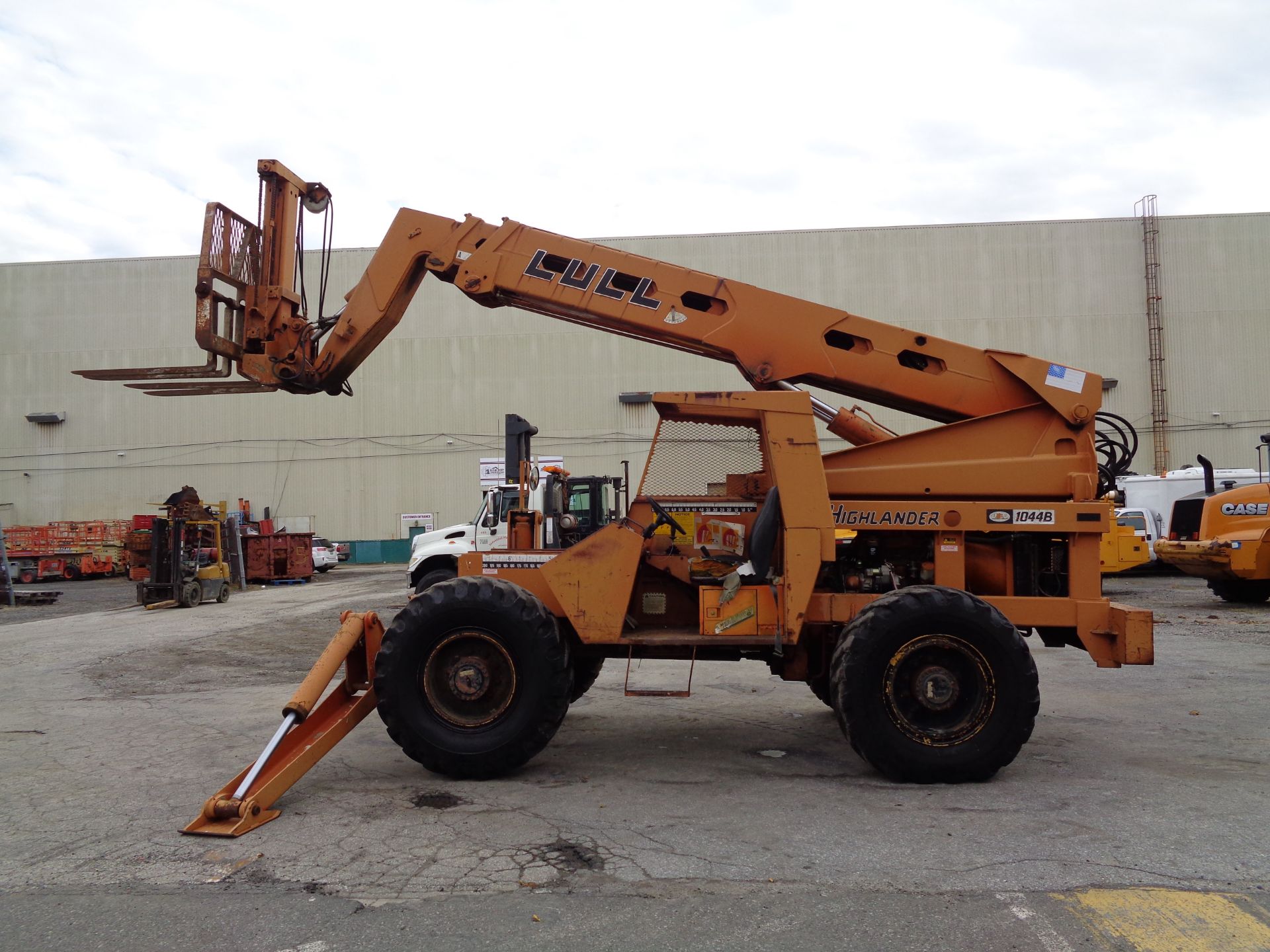 Highlander Lull 1044B Telescopic Forklift - 10,000 lbs