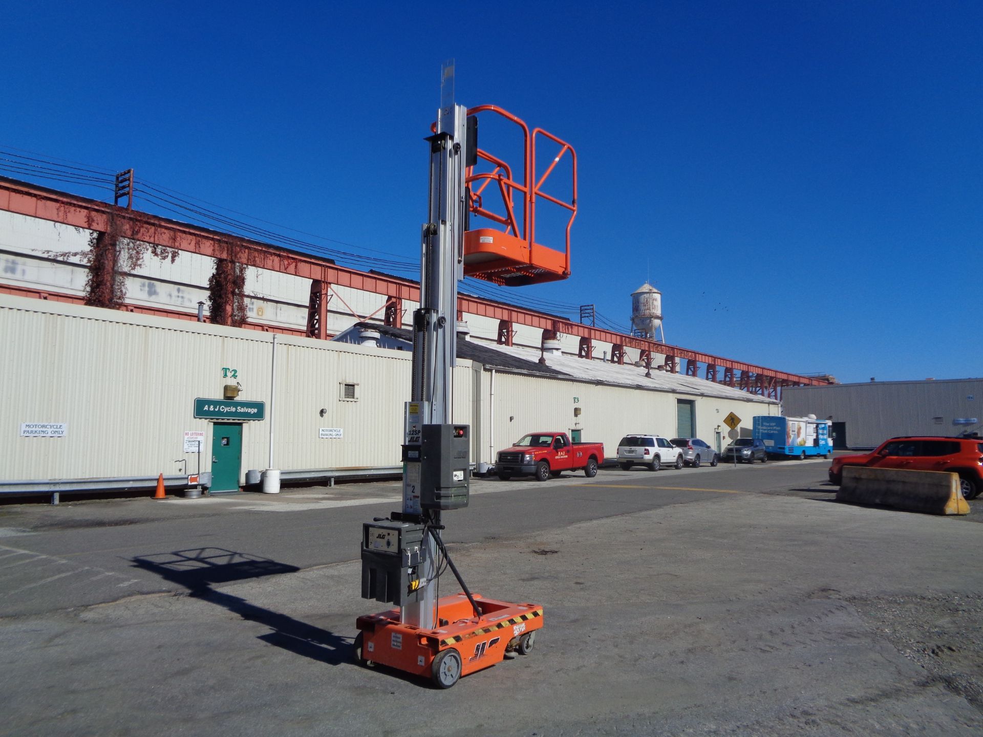 JLG 12SP 500LB -Electric Personal Man Aerial Lift - 12ft Height - Image 12 of 30