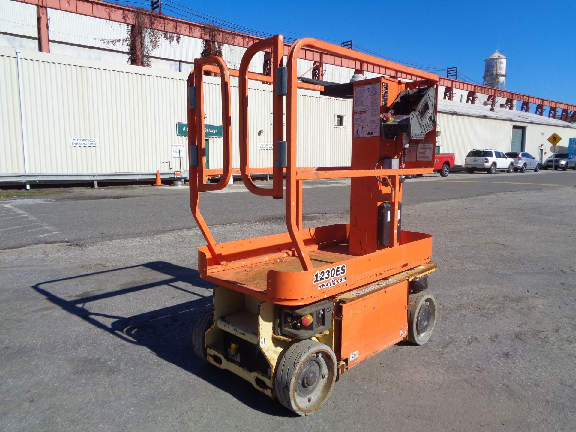 JLG 1230ES 500LB -Electric Personal Boom Scissor Man Aerial Lift - 12ft Height - Image 21 of 29