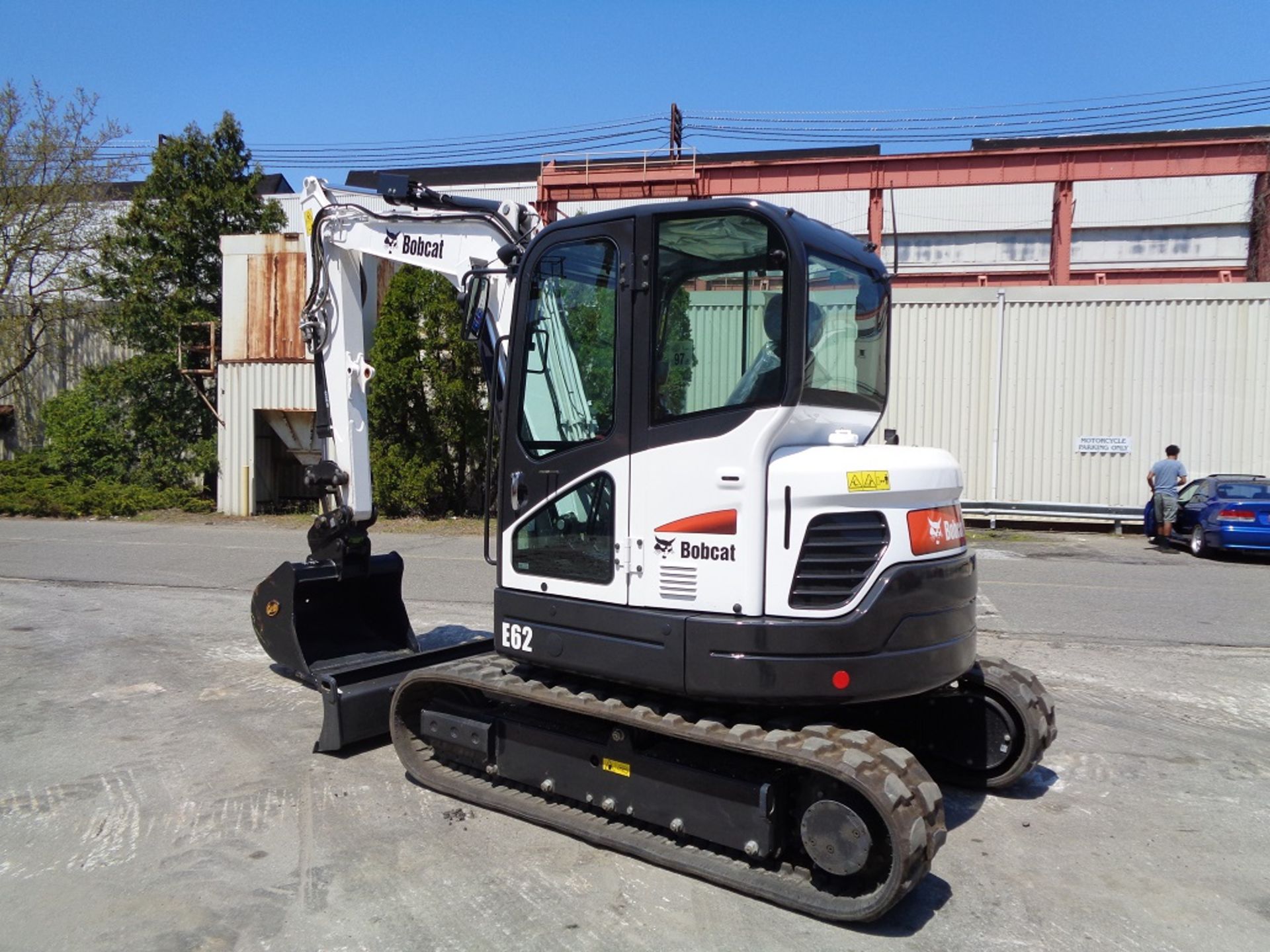 NEW 2017 Bobcat E62 Midi Excavator Loader Cab - AC - Quick Coupler - Dozer Blade - Image 11 of 17