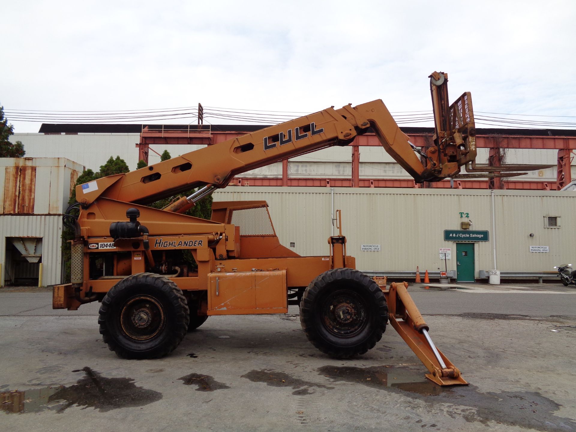 Highlander Lull 1044B Telescopic Forklift - 10,000 lbs - Image 29 of 33