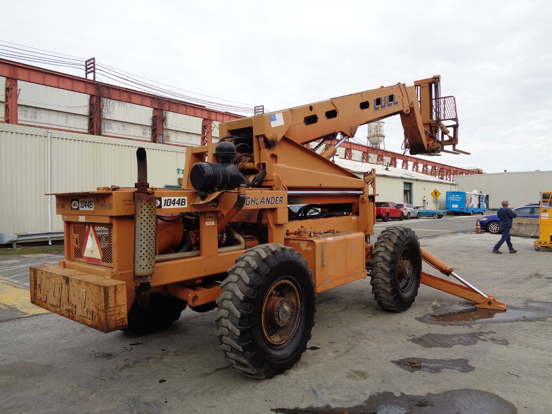 Highlander Lull 1044B Telescopic Forklift - 10,000 lbs - Image 17 of 33