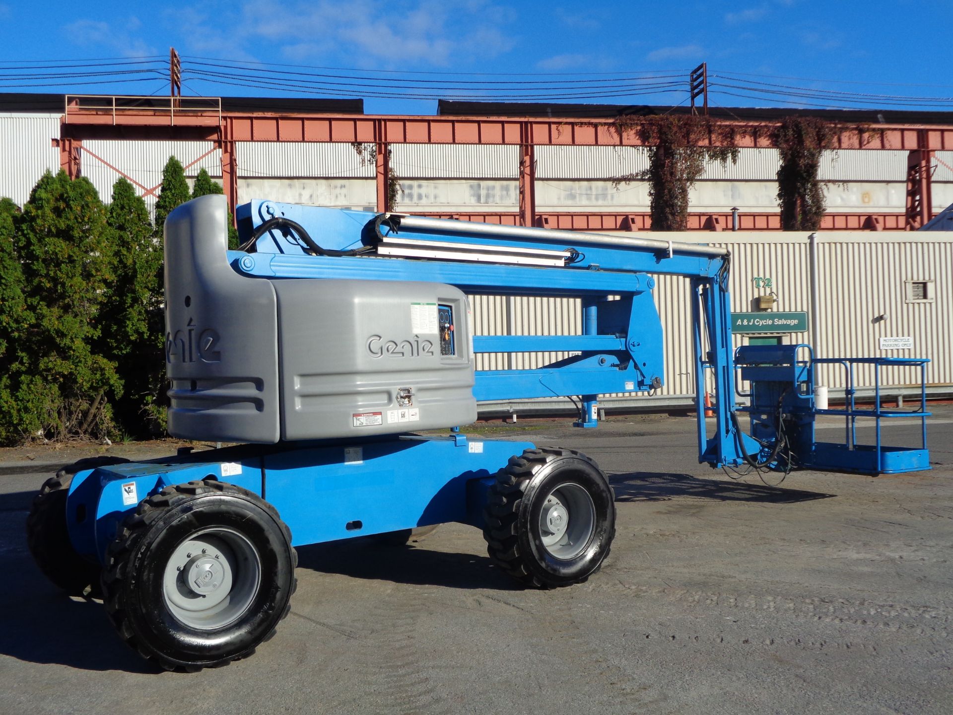Genie Z60/34- Boom Man Aerial Lift - 4X4 - 60Ft Height - Image 9 of 18