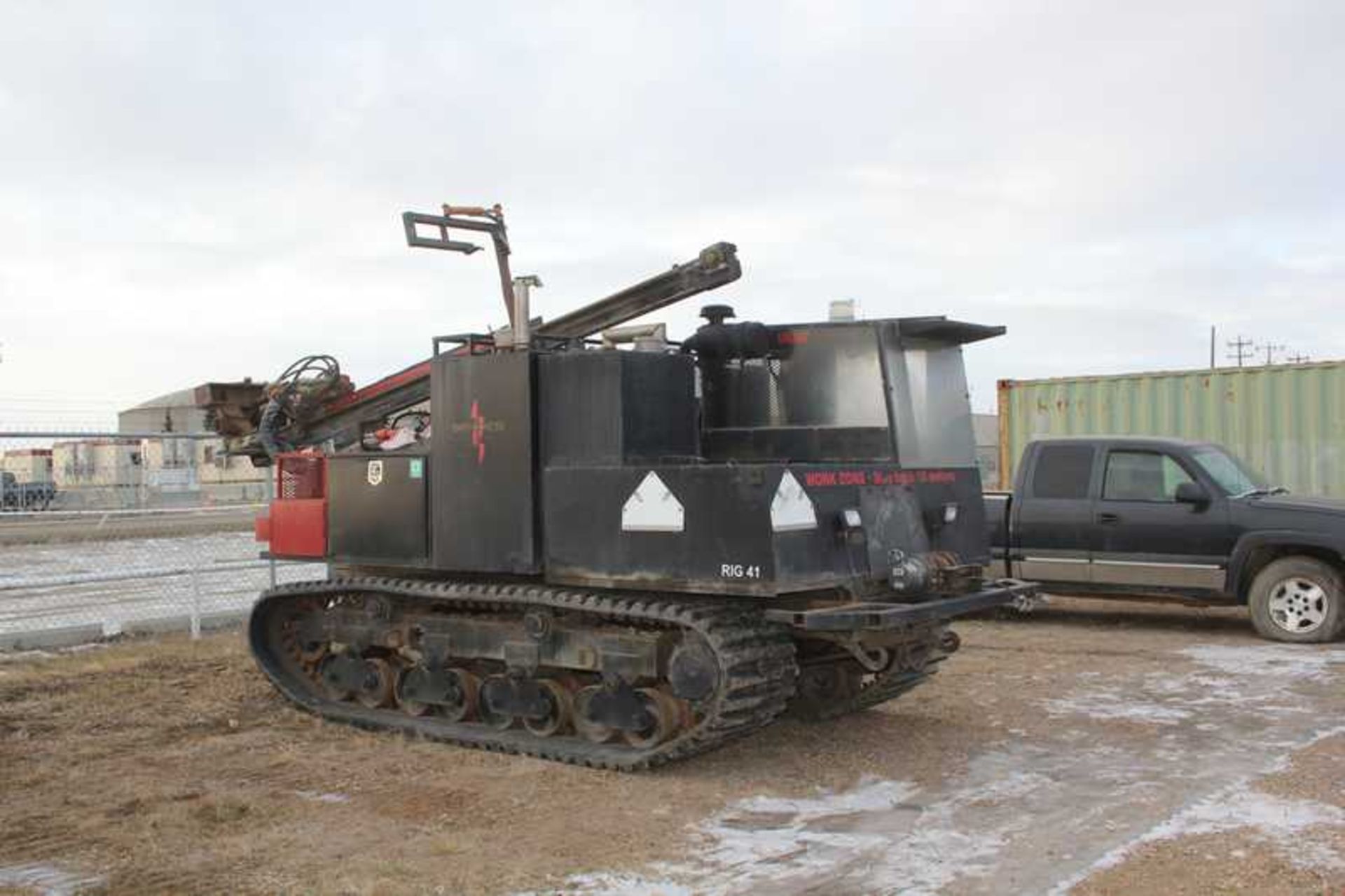 800 MOROOKA TRACKED CARRIER W/ SHOPBUILT SEISMIC DRILL, N.V.S.N DRIVE FROM CAB OR REAR