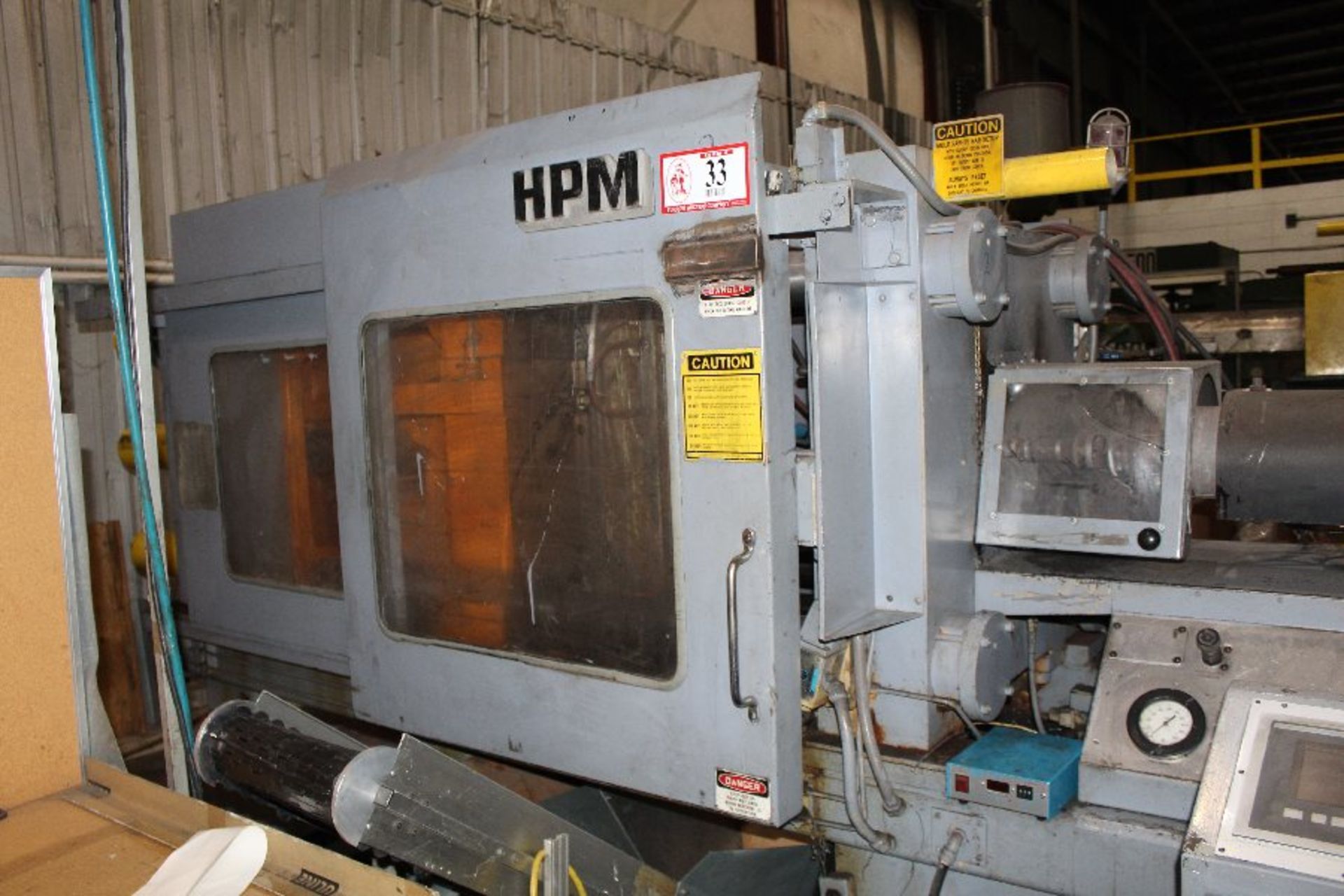 1980 HPM 300-Ton Injection Molding Machine type 300TP/30ES30, Shot size 30 oz., digital touch