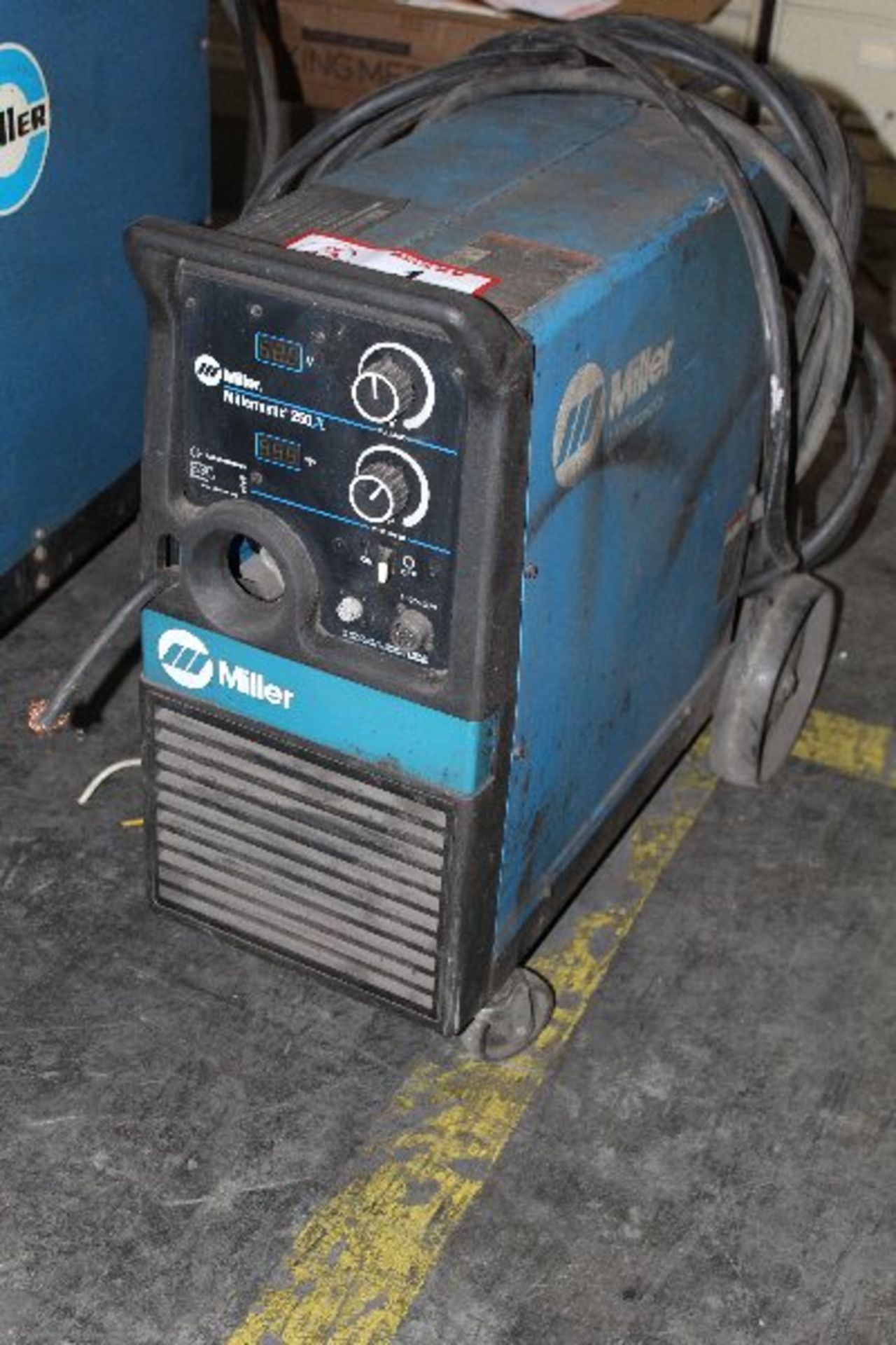Miller, Miller Matic 250, 200 amp wire feed Welder - Image 2 of 2