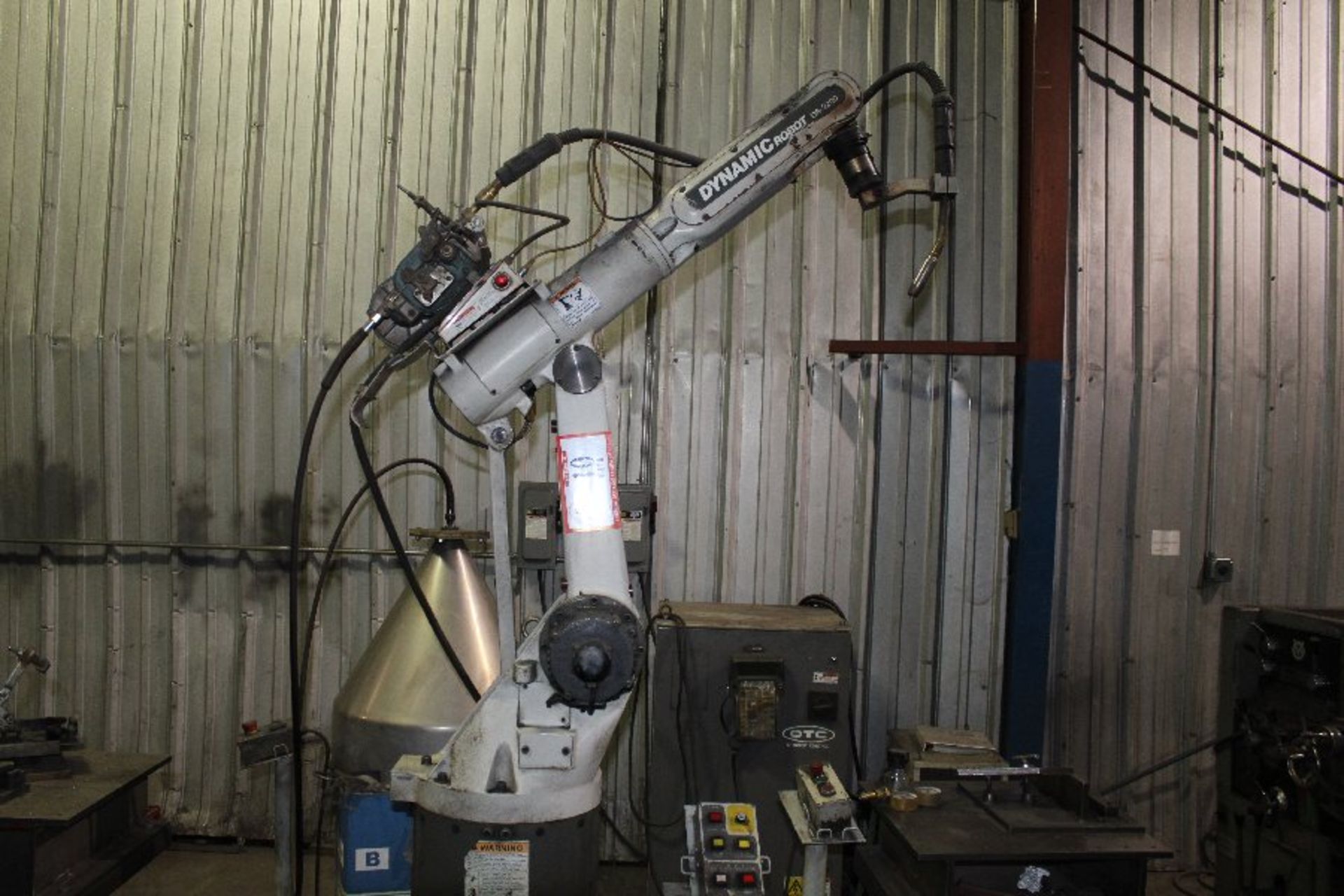 OTC Dynamic Robot Welder Mdl DR2200, w/OTC C2 Robot Controls, OTC Inverter Mdl CPVAS 350