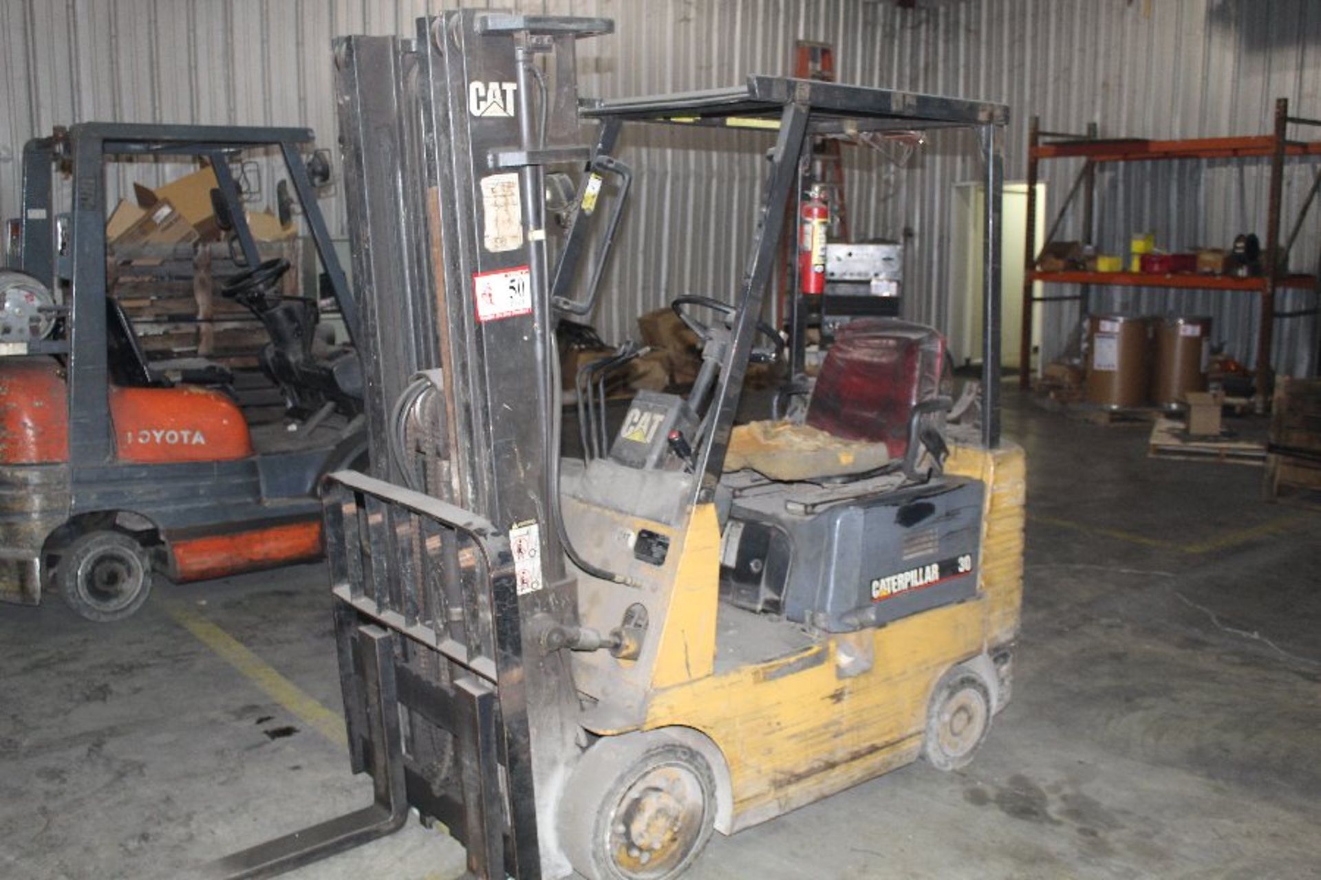 Cat Forklift GC15 2700LB, 130" Lift, solid tire, LP gas (needs rear spindle bearing) - Image 2 of 2