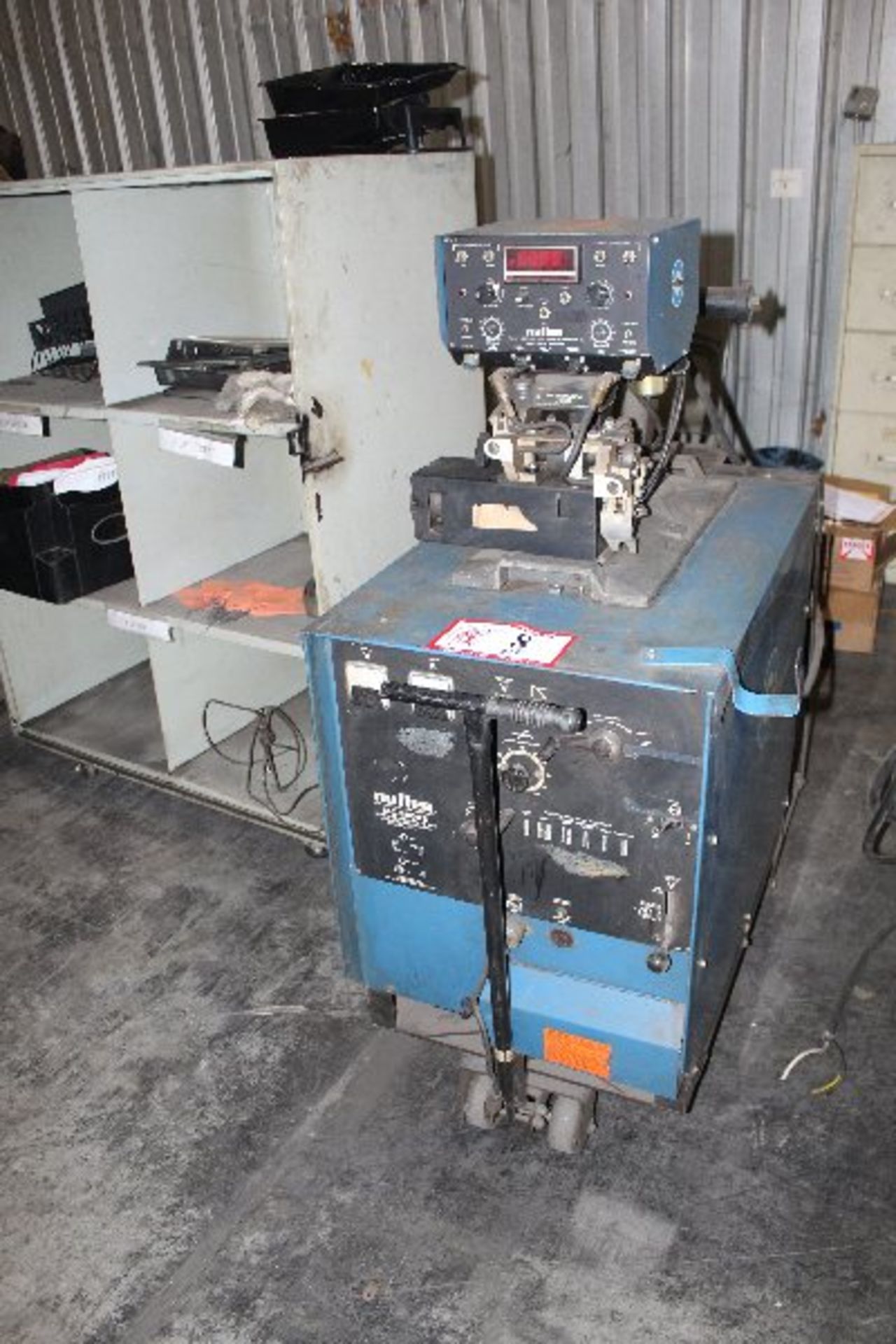Miller Mdl MC-300 VS, 300 amp, w/Miller 52D, 2 lead wire feed,,208/230, 430 volt 3-phase