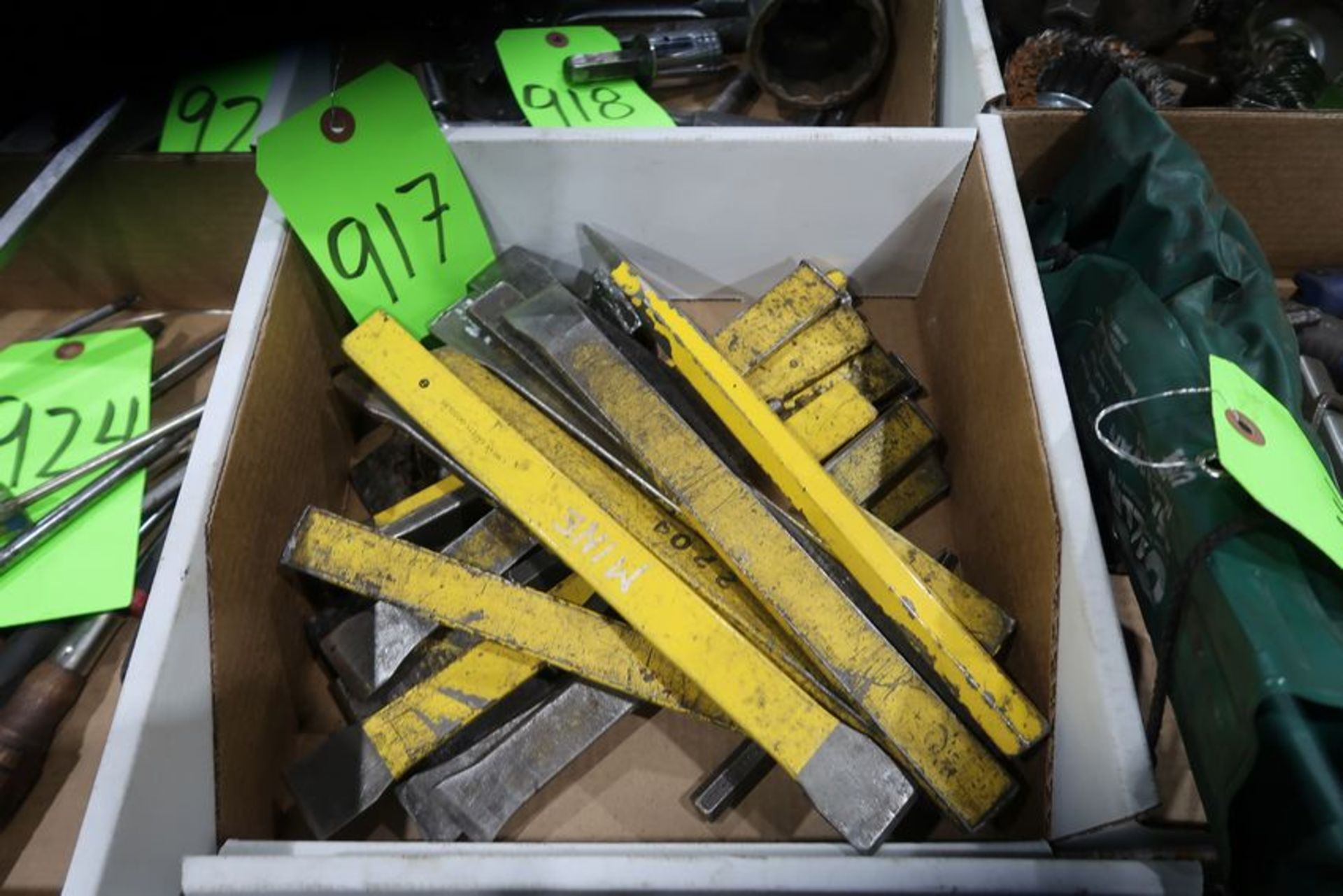 Lot of wedge and chisels