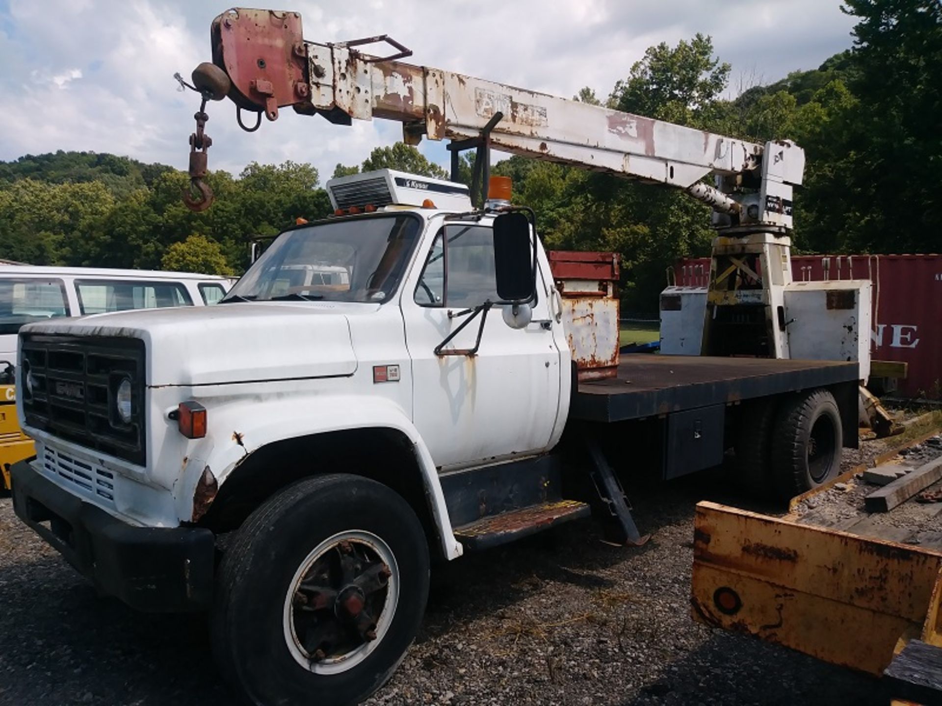 GMC 7000 Boom Truck