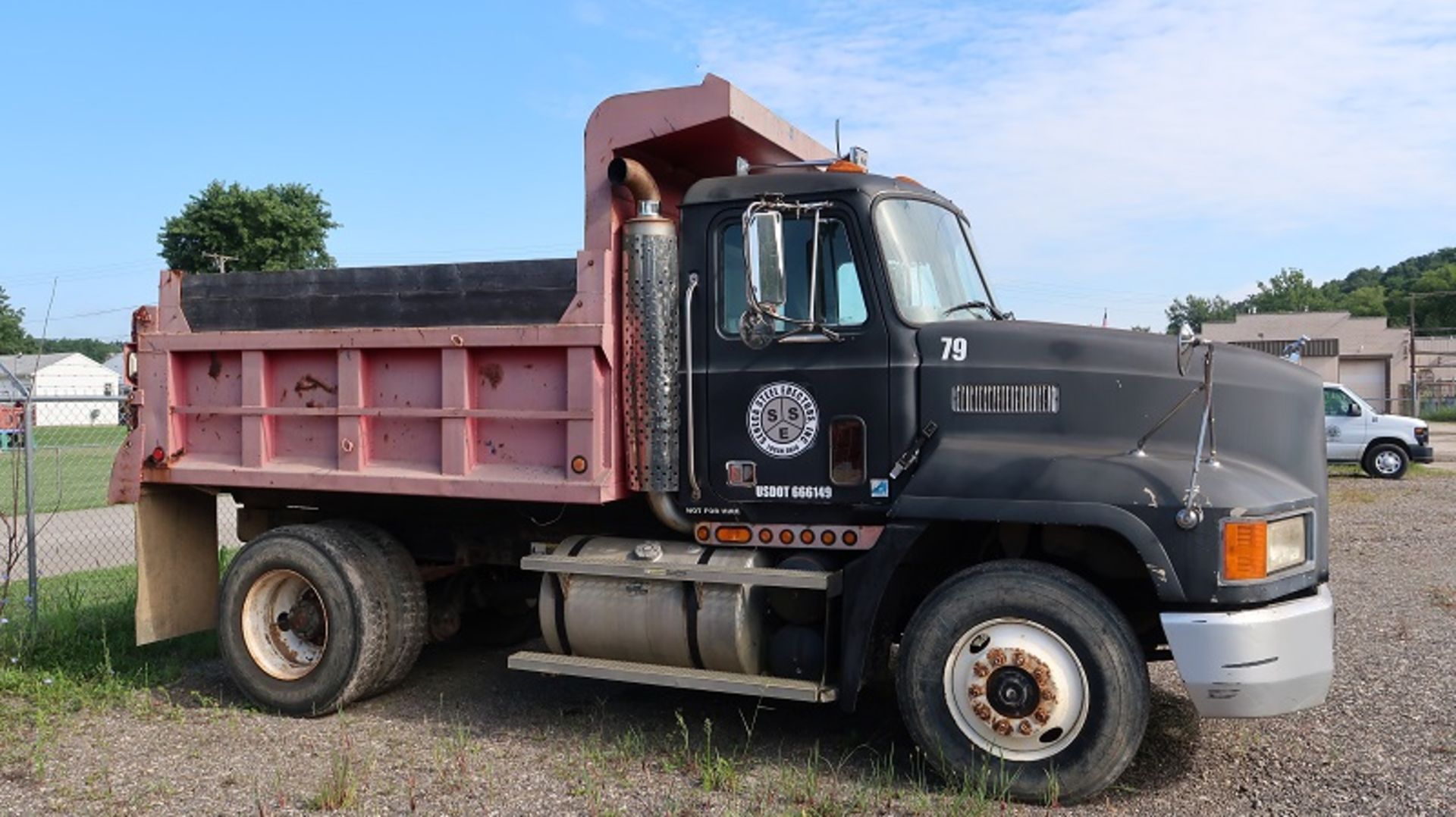 Mack CH612 Dump Truck (1993) Mileage: 12,154, VIN: 1M1AA08Y8PW003912