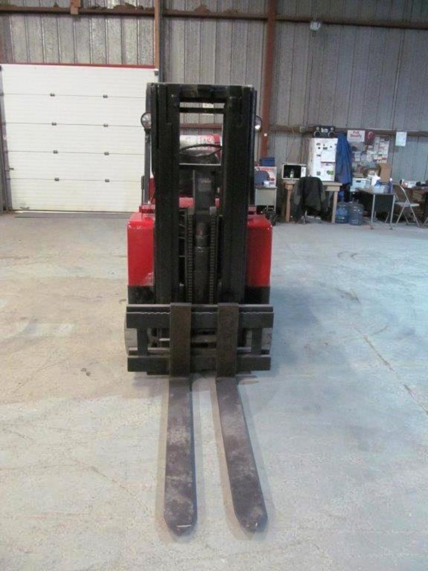ALLIS CHALMERS PROPANE FORKLIFT HARD TIRES MODEL: TBA, LIFTING CAPACITY 4,000LBS, PROPANE TANK NOT - Image 3 of 9
