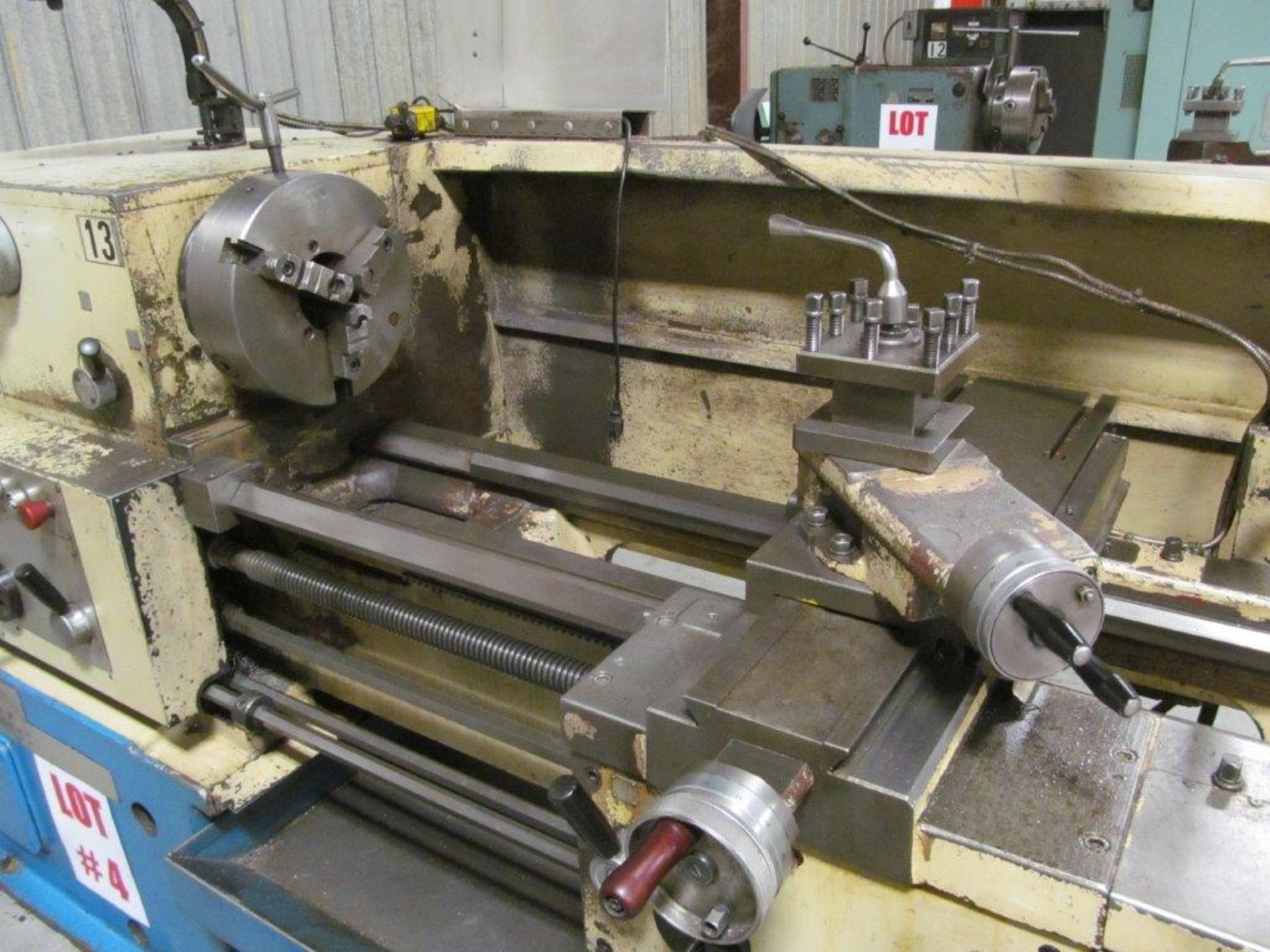 TOS ENGINE LATHE, 22'' SWING X 80'' CENTERS, SPINDLE BORE 3'' - LOCATION: HAWKESBURY, ONTARIO - Image 4 of 7