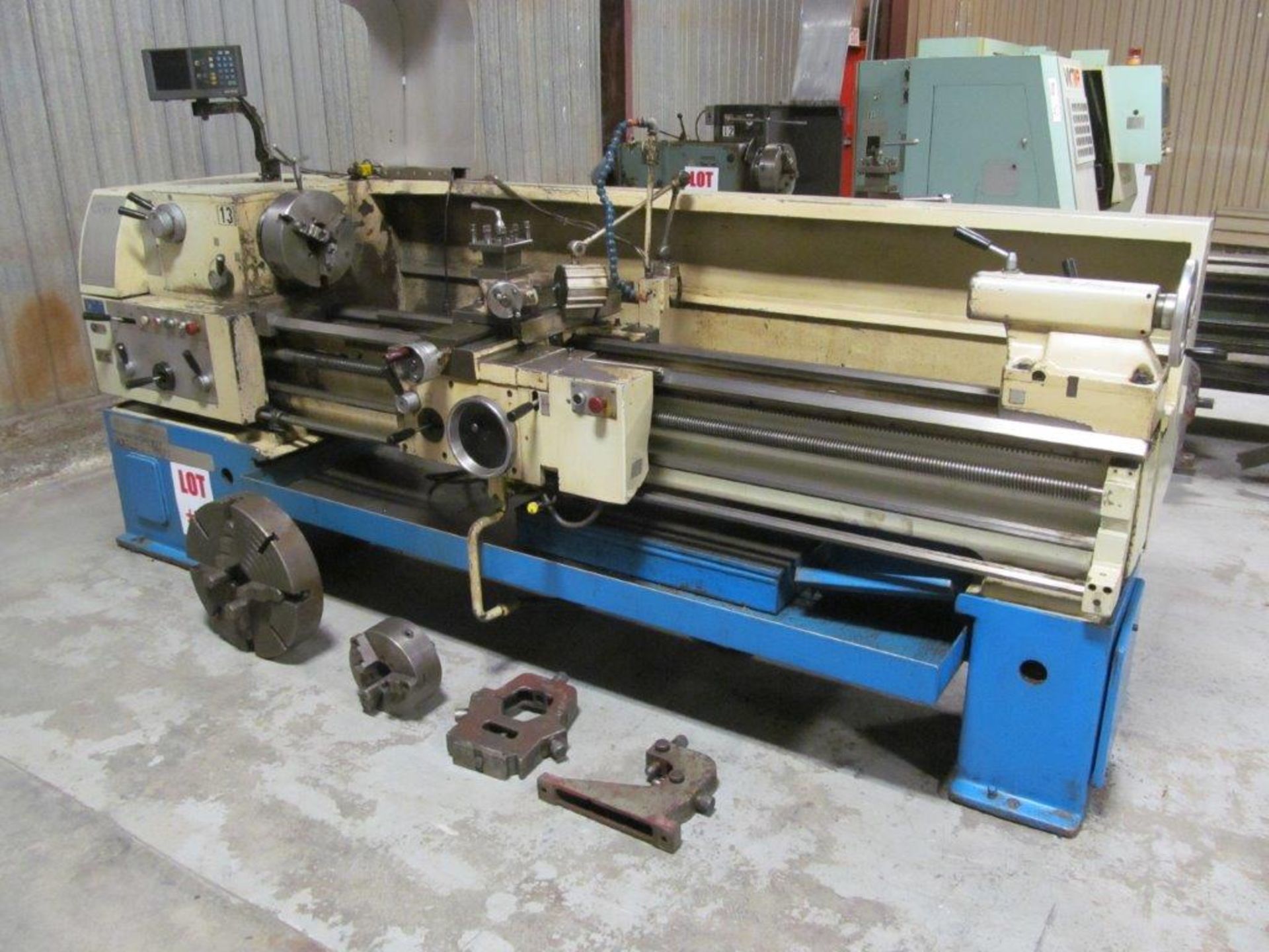 TOS ENGINE LATHE, 22'' SWING X 80'' CENTERS, SPINDLE BORE 3'' - LOCATION: HAWKESBURY, ONTARIO - Image 2 of 7