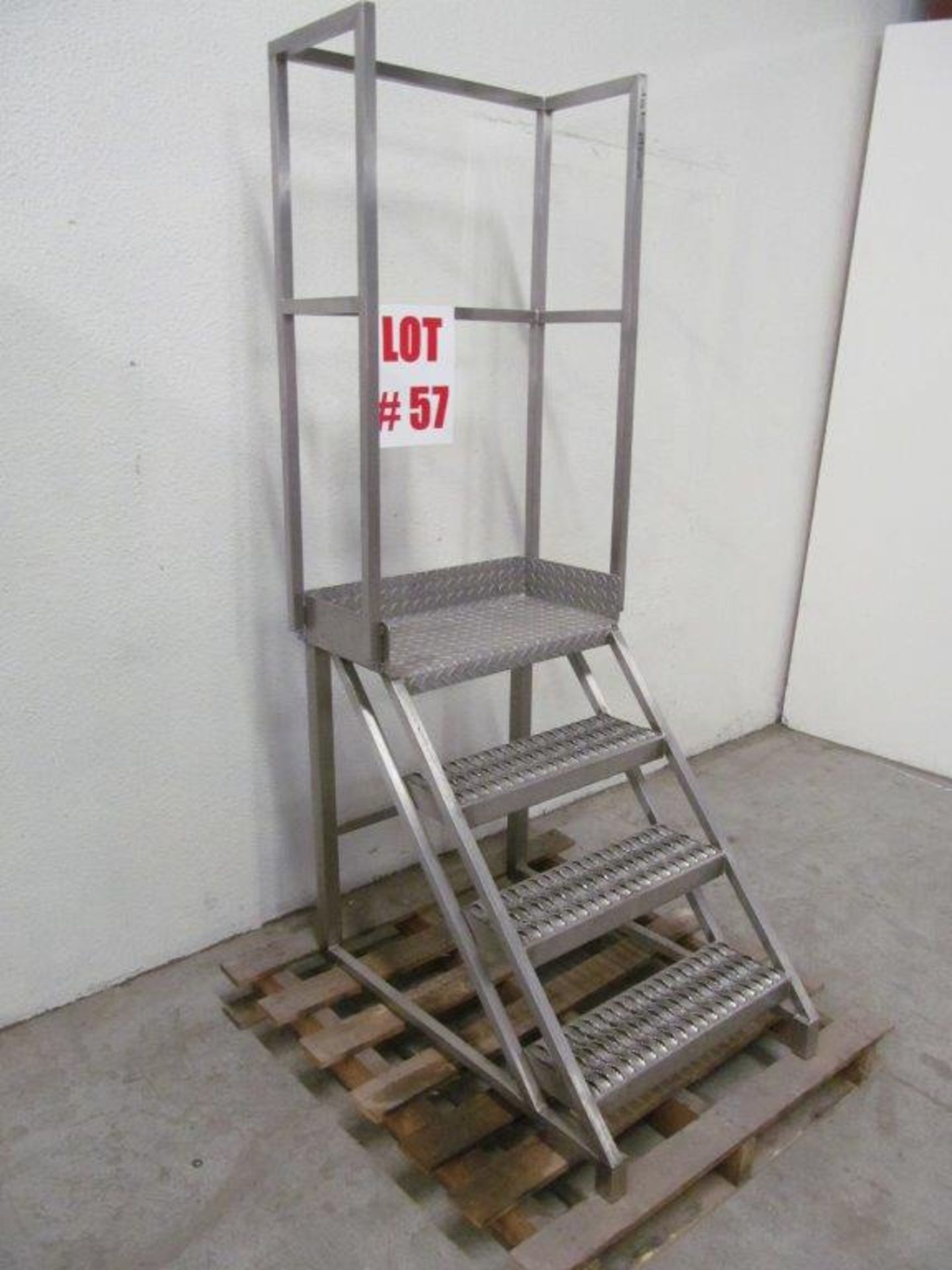 STAINLESS STEEL LADDER, 4 STEP, 24'' WIDE, 29'' HEIGHT