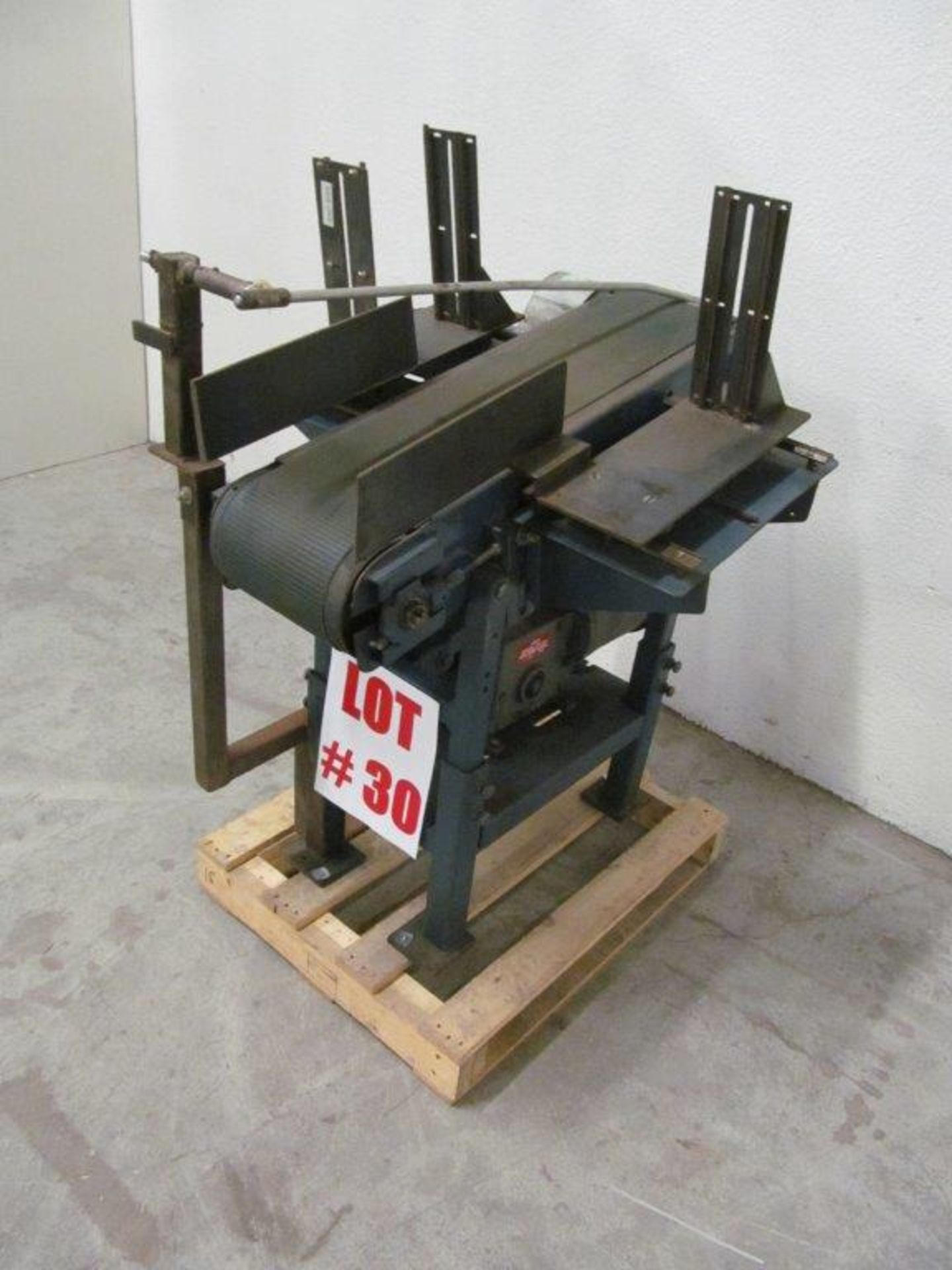 ELECTRIC BELT CONVEYOR 7 1/2'' WIDE X 3FT LONG, ELECTRICS 208V/220V/440V/3PH/60C - Image 2 of 2