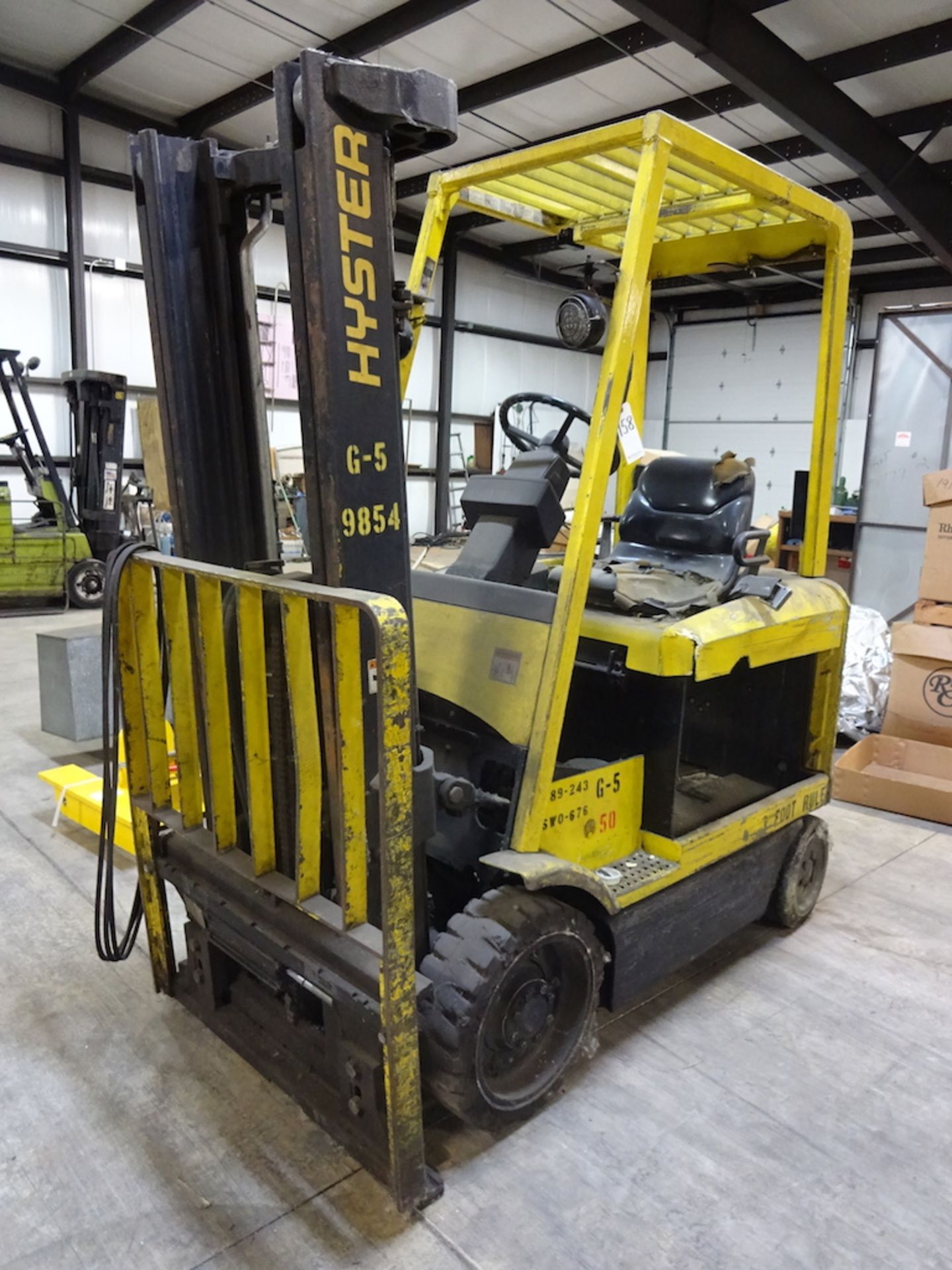 HYSTER MODEL E50XM-33 ELECTRIC FORK LIFT TRUCK (NO BATTERY; NO FORKS) - Image 2 of 4